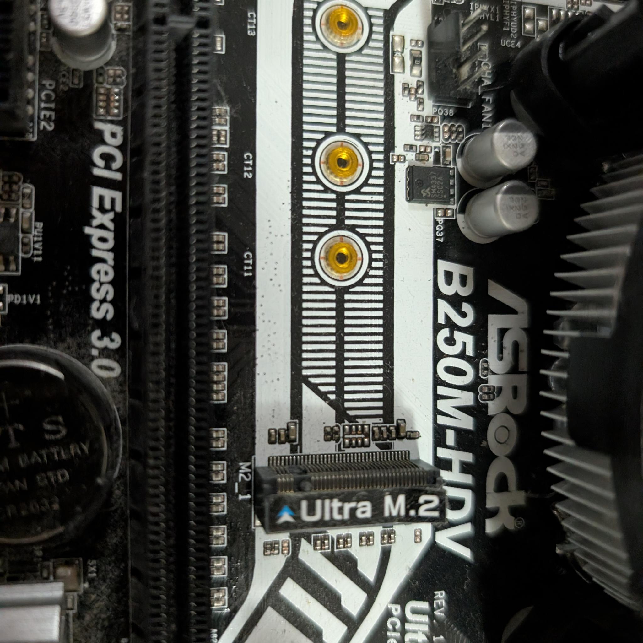 AsRock B250 + Intel Core i7 7700 + Nvidia GTX 1060 3GB
