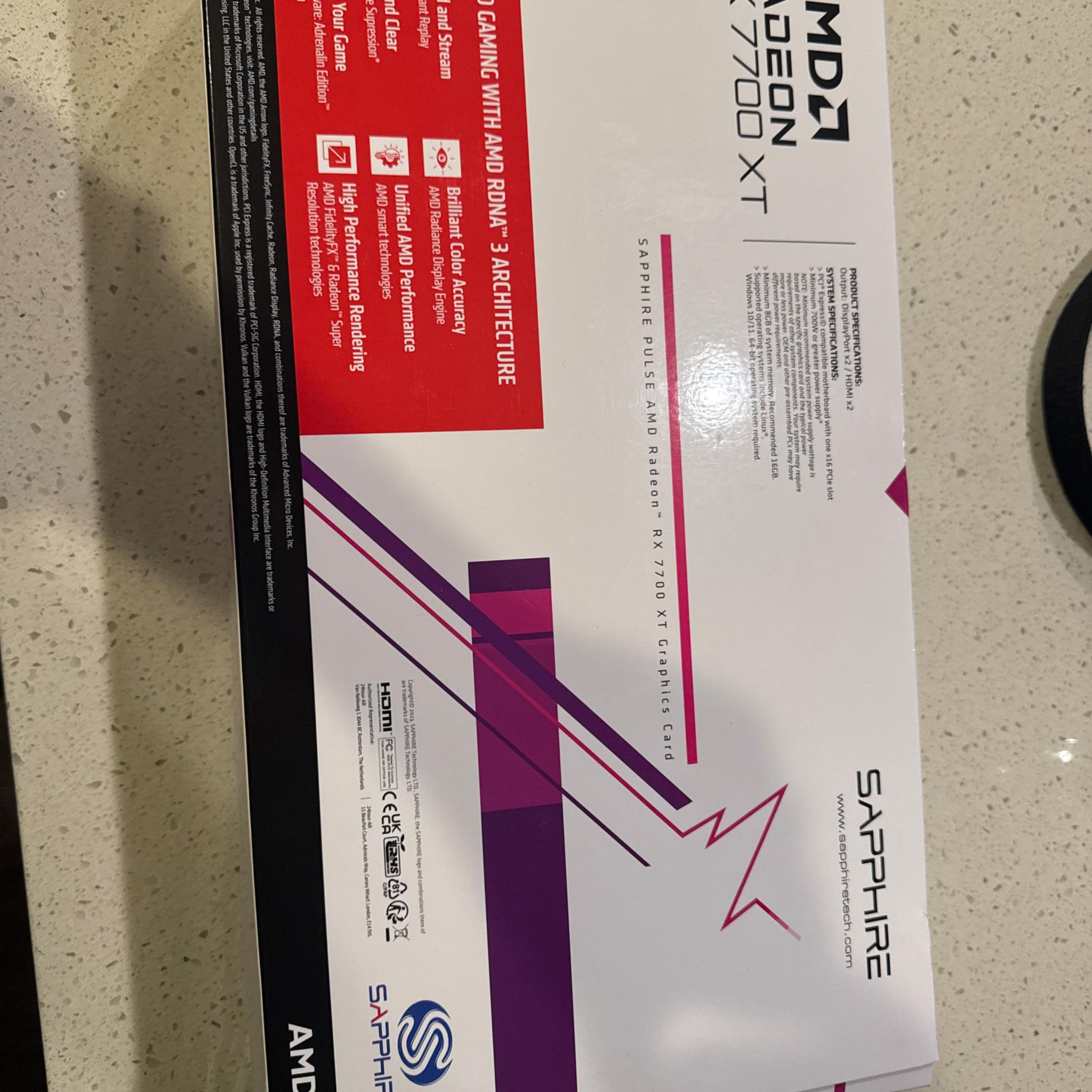 Radeon Rx Sapphire Pulse 7700XT 12gb VRAM