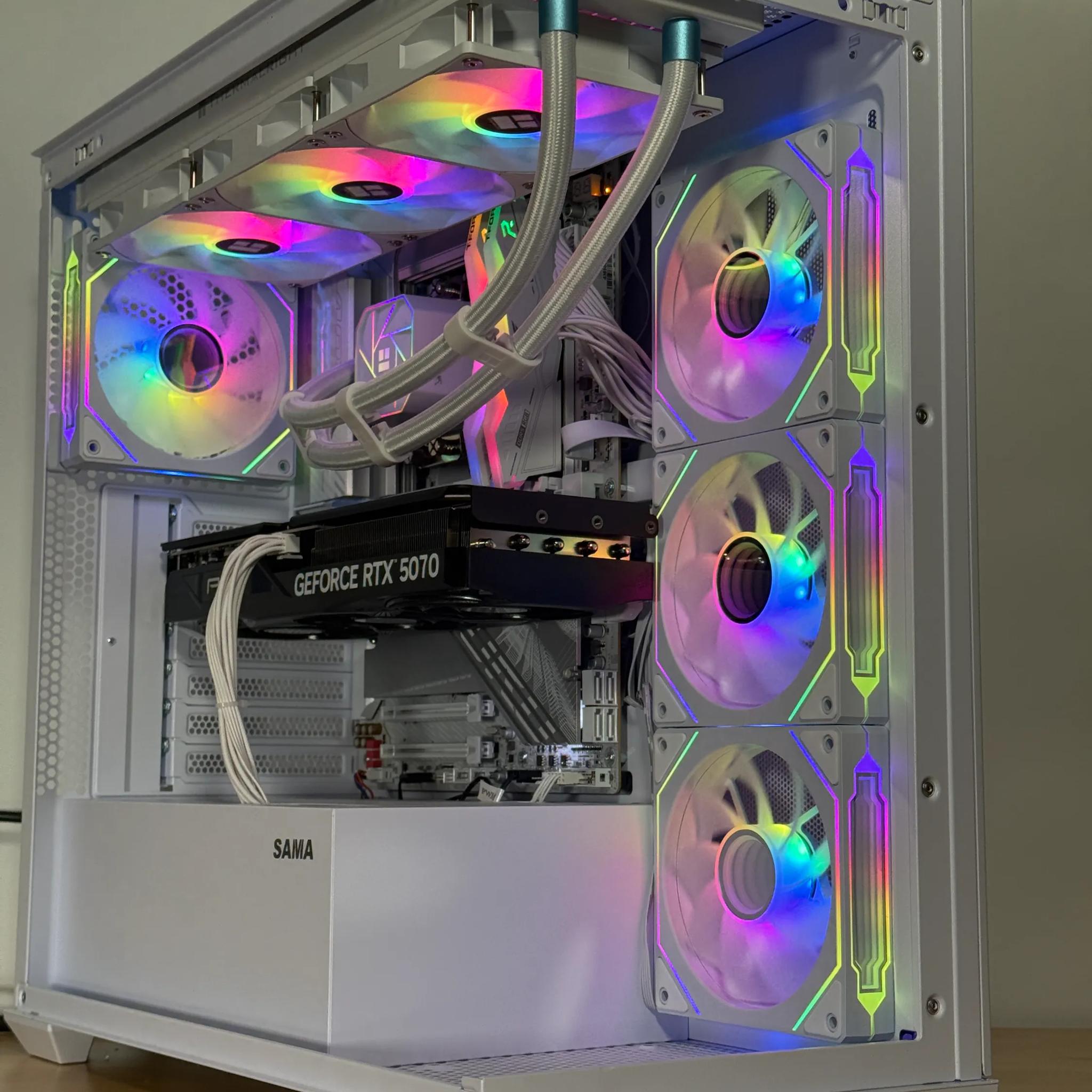 RTX 5070 Intel Core Ultra 7 265k Gaming PC