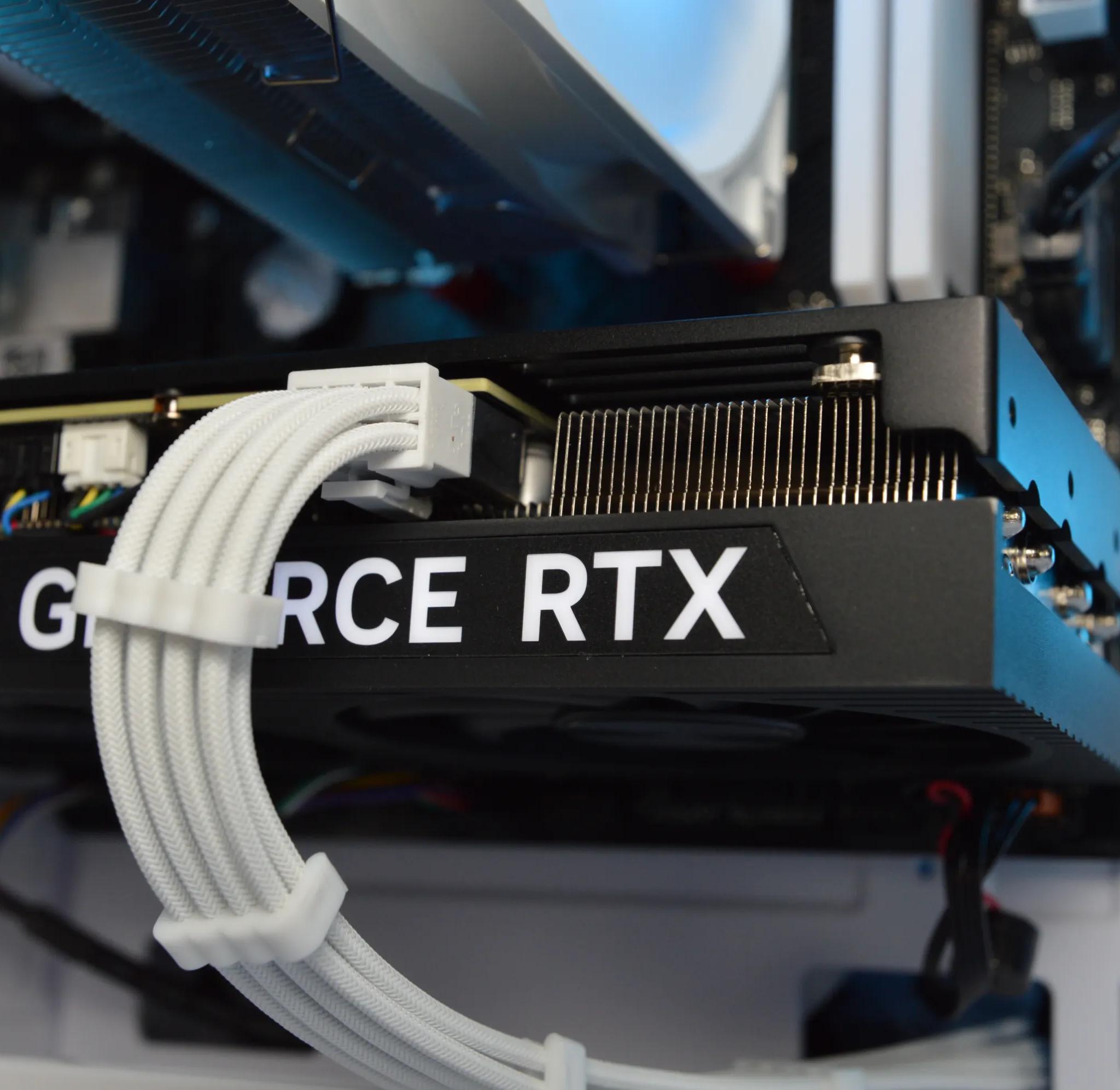 ❄️⬜| RTX 4060 Ti 8GB | RYZEN 5 5600 | 16GB DDR4 RAM | 1TB NVME SSD | Snow Box |