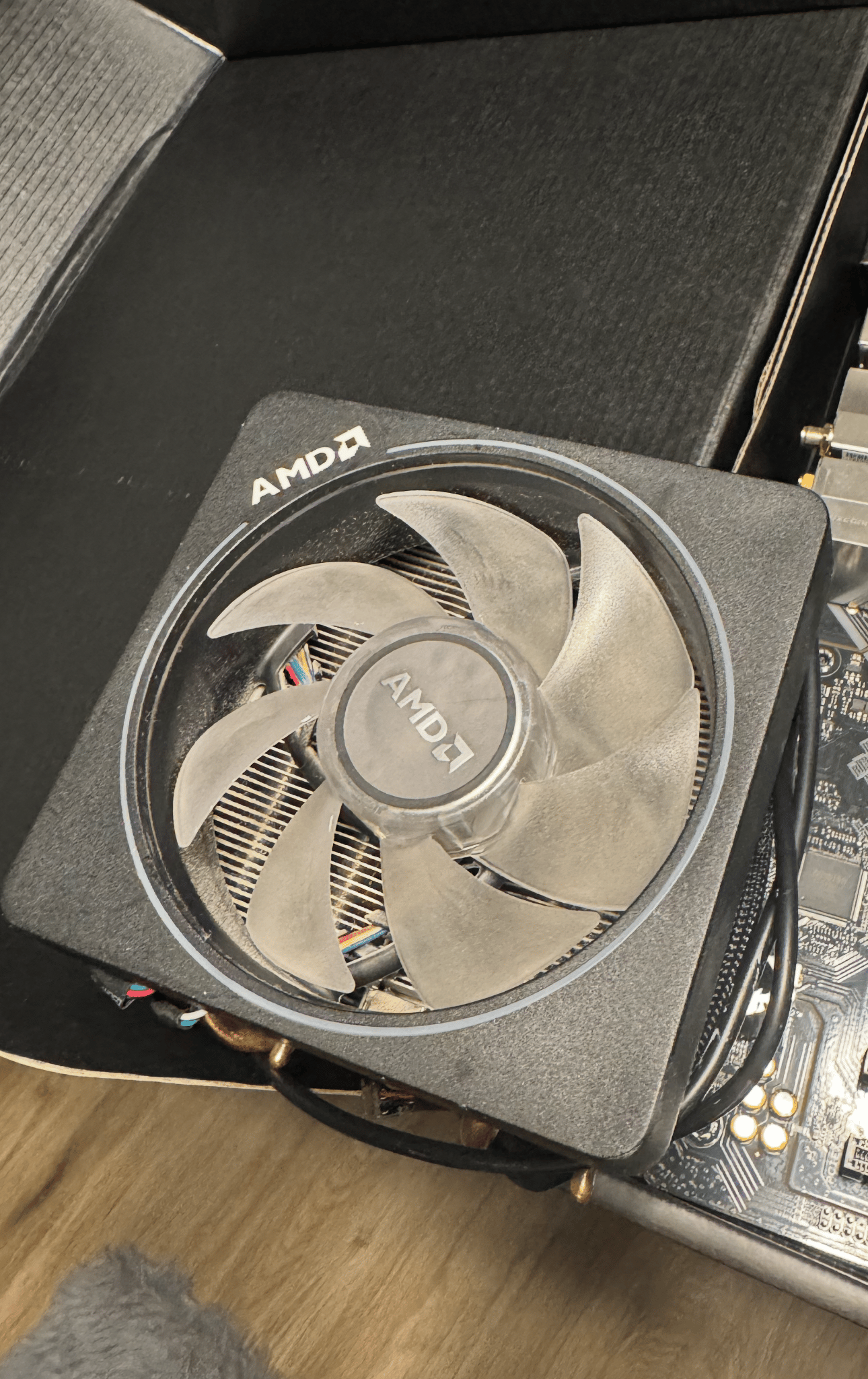 AMD Ryzen 7 5800X(Cooler Included)