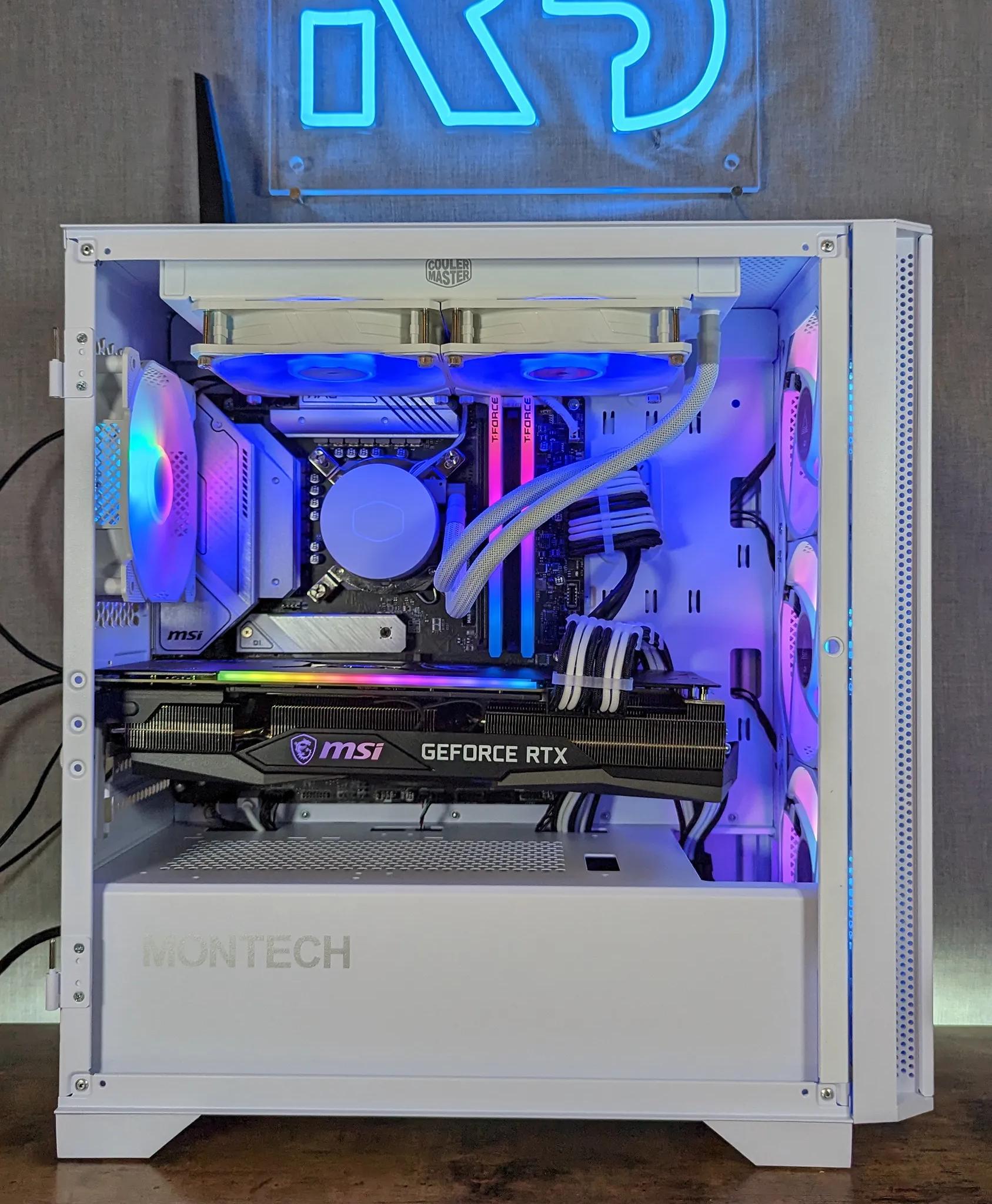 RTX 3070ti // i5 12600K // 16GB 3600Mhz DDR4 // 1TB Gen4 NVMe // WiFi