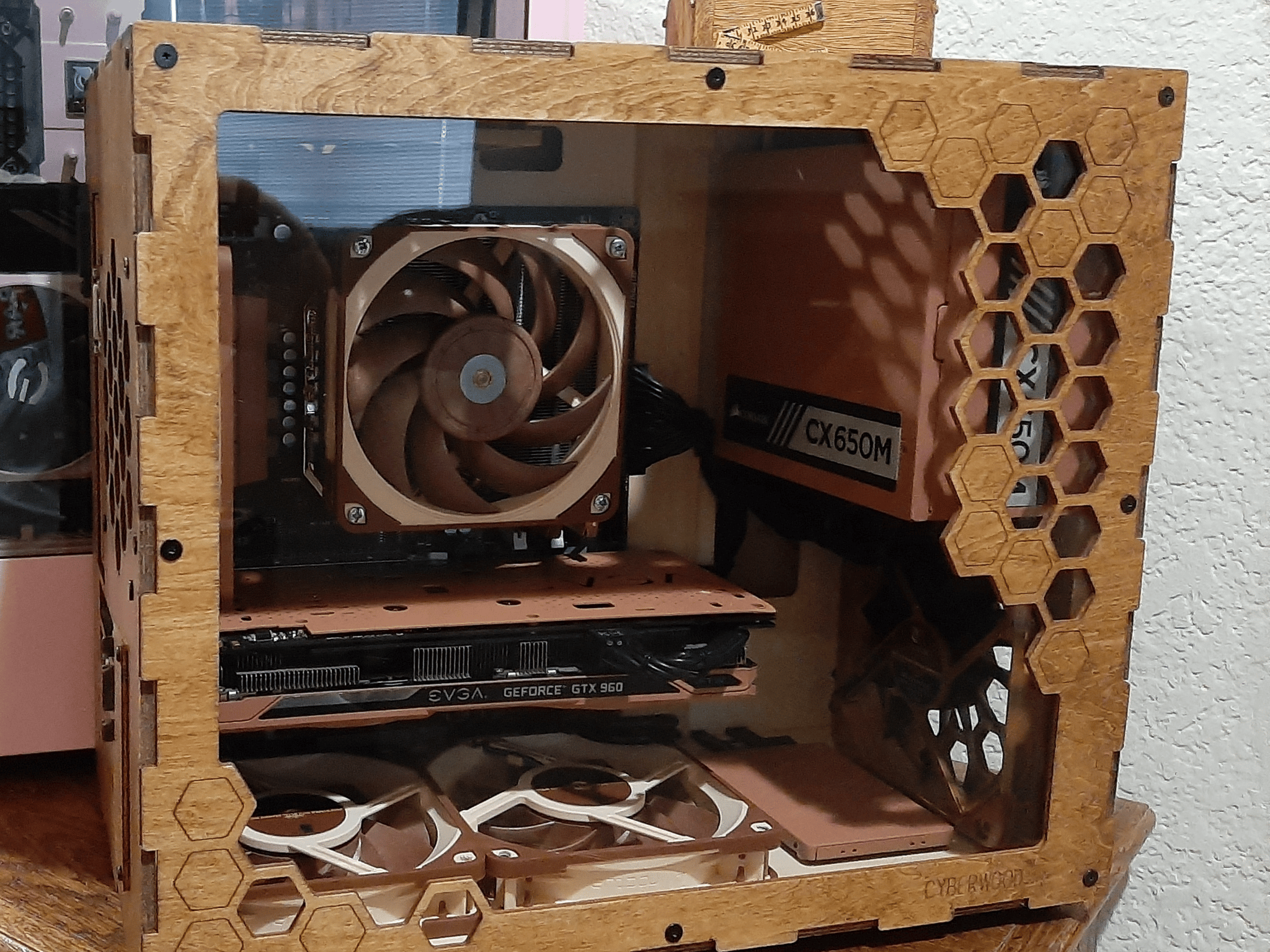 Perfect Christmas Gift / Beautiful One-of-a-Kind Custom Built Wood Case Computer