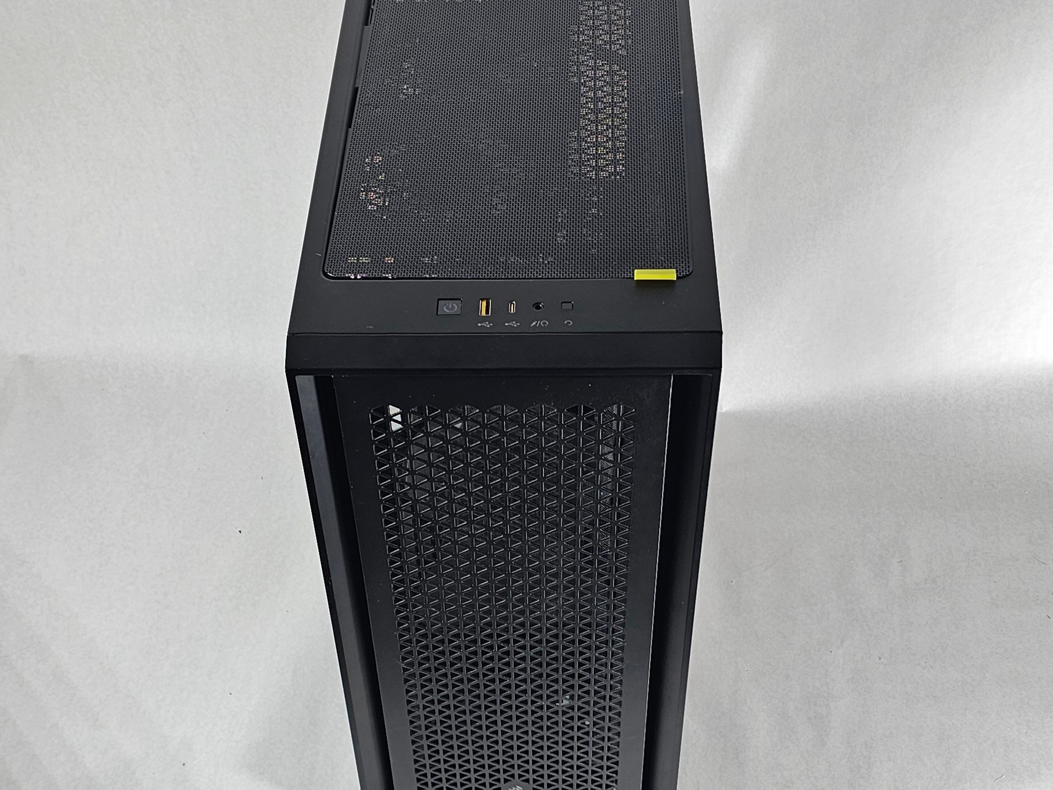 Corsair 4000D PC Case with Tempered Glass and Front Mesh