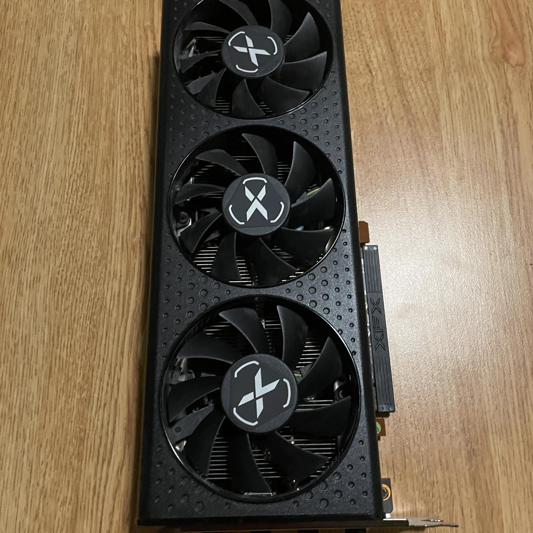 XFX Speedster QICK 308 AMD Radeon™ RX 6600 XT 8GB