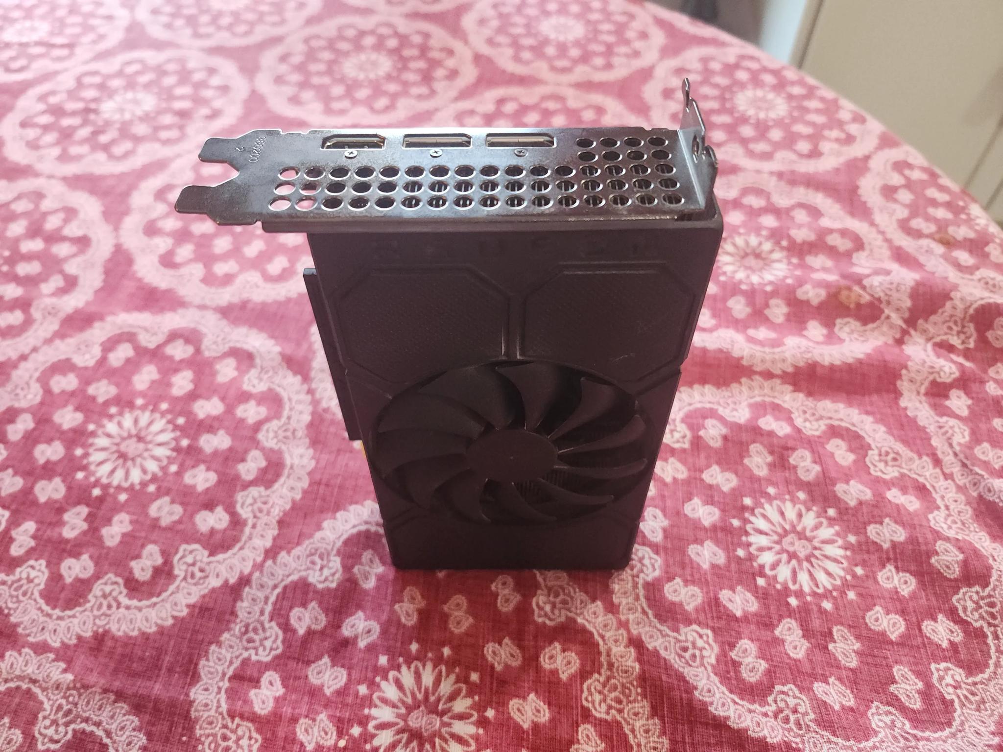 AMD Radeon RX 5500 4GB