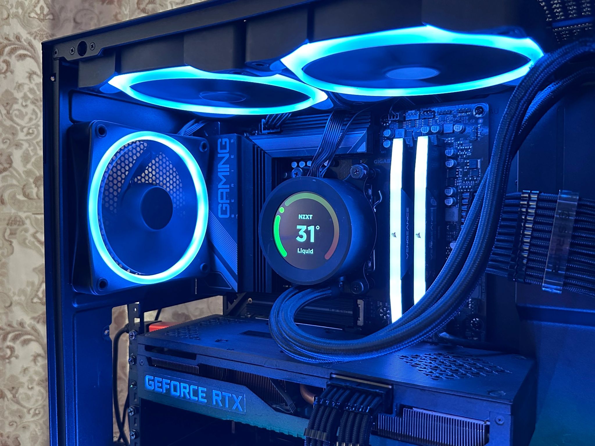 H5 Elite– RTX 3080 | Ryzen 7 7700 | 32GB DDR5 | Ultra Clean Gaming PC
