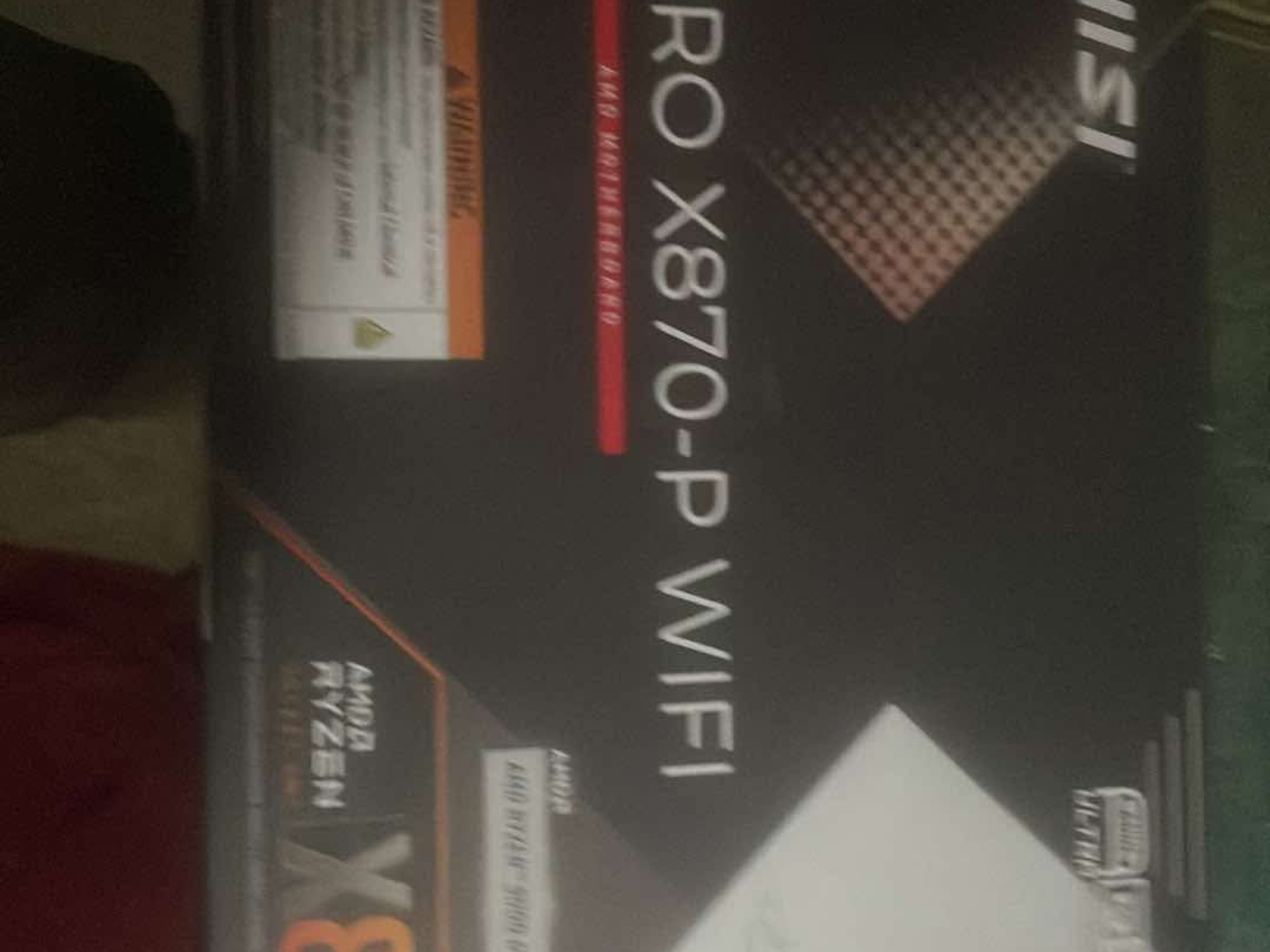 MSI X870-P WiFi + Ryzen 7 9700X