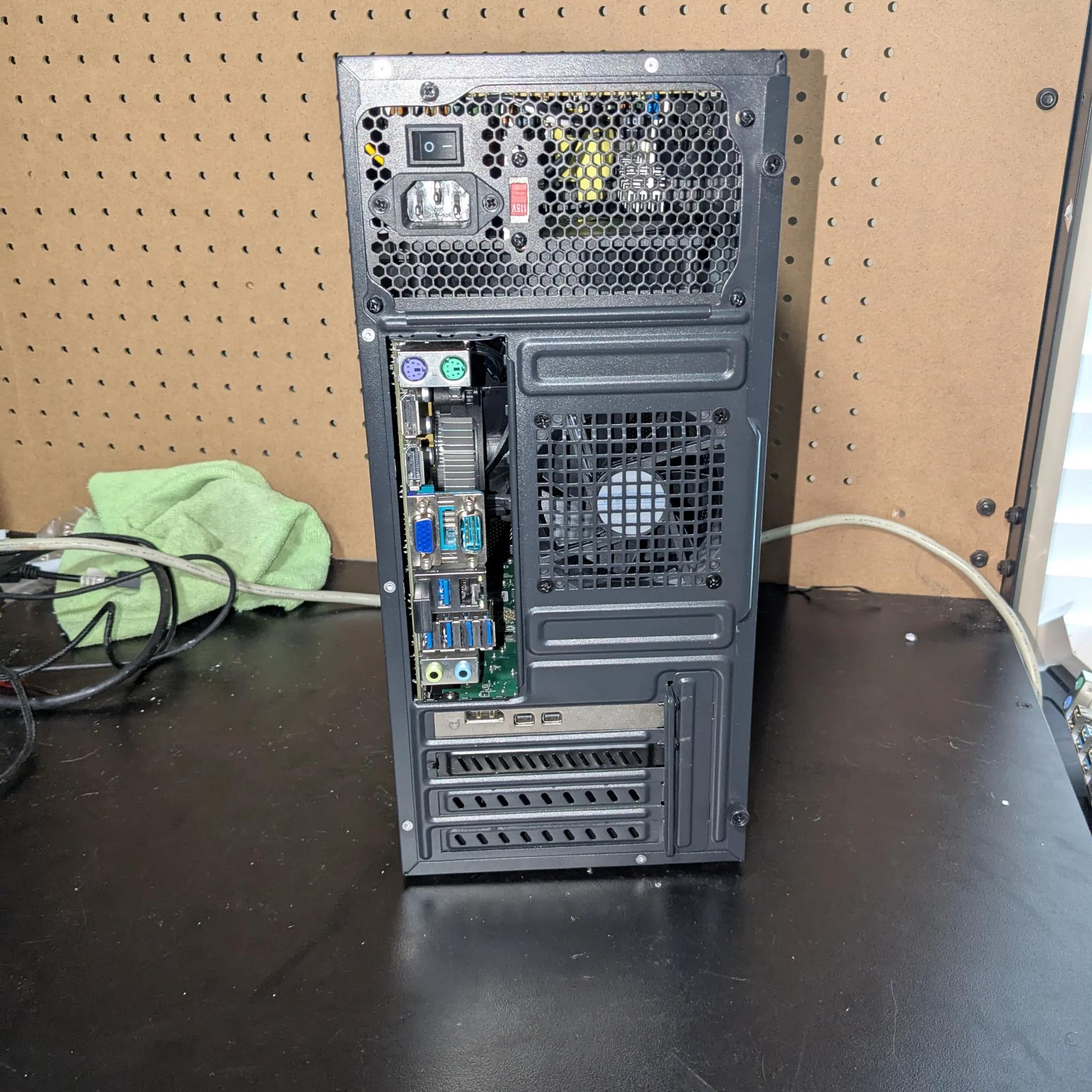 Scratch and Dent | Minimalist Windows 11 | i5-6500, 16GB RAM, 512GB SSD, RX550 4GB, Win11, WiFi