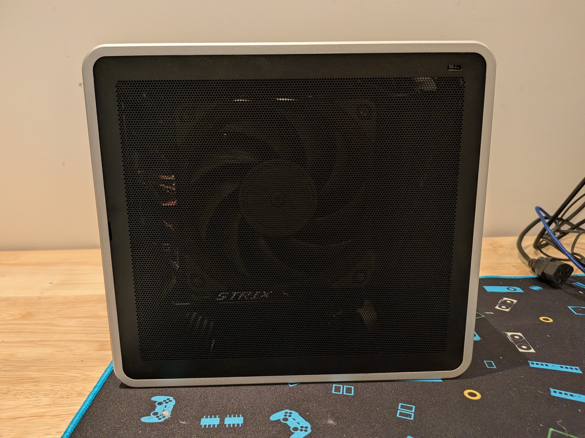 1440p Adventurer - RX 9060 XT 16 GB, Ryzen 5 9600X, 32 GB DDR5 RAM, 1 TB Gen 4 NVME, Noctua