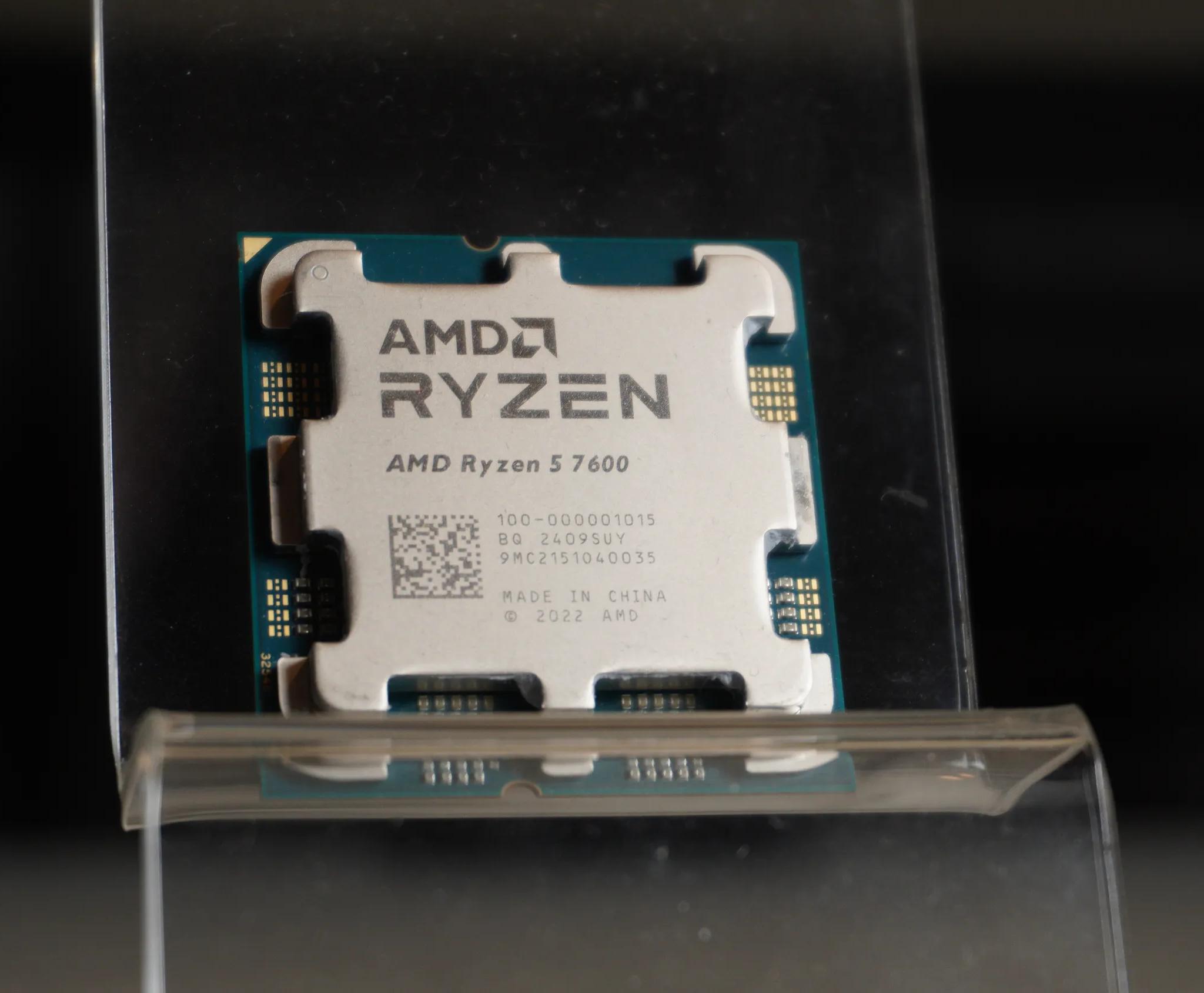 AMD R5 7600