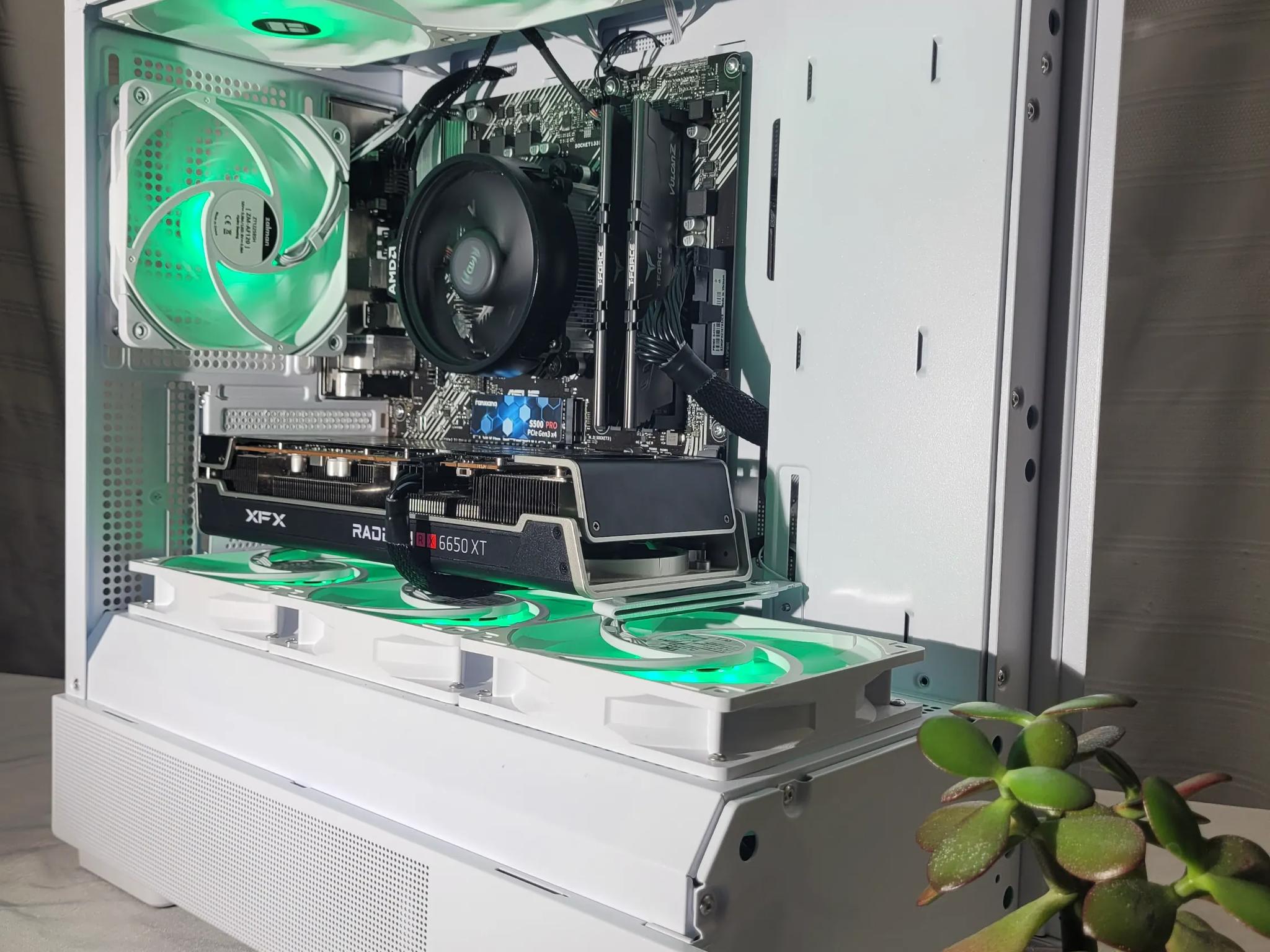 ⚪🕊️Best Value Gaming PC | RGB Gaming PC | Ryzen 5 5600x | RX 6650 XT | White Hawk |