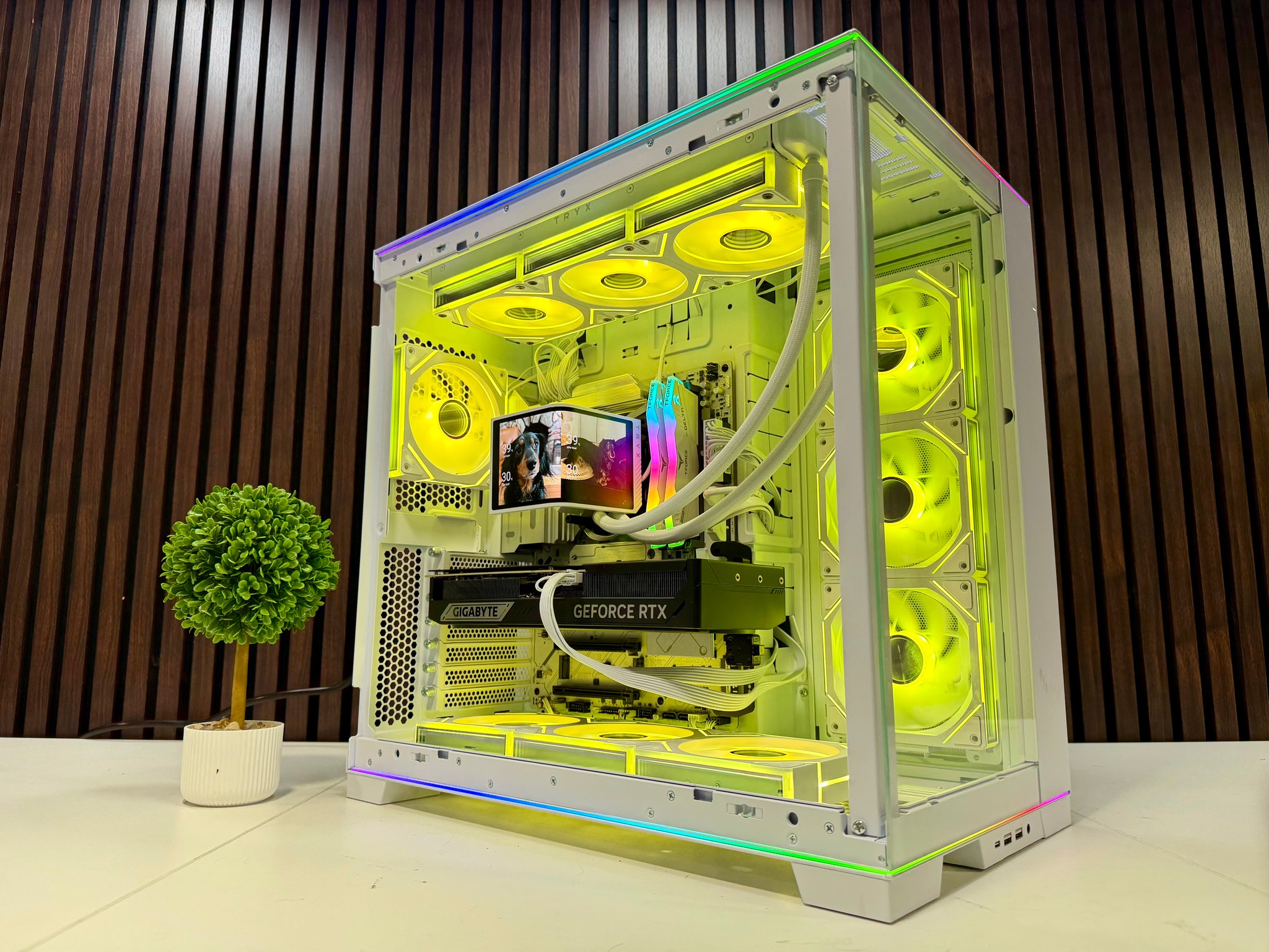 RTX 5070 TI | Ryzen 9800X3D | 64GB DDR5 | 2TB M.2 | 1000 Watt Gold PSU | Tryx LCD AIO