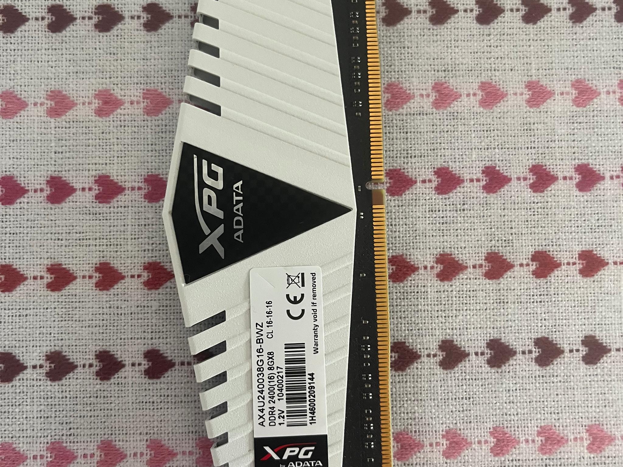 XPG ADATA White 1X8GB 2666MHZ DDR4