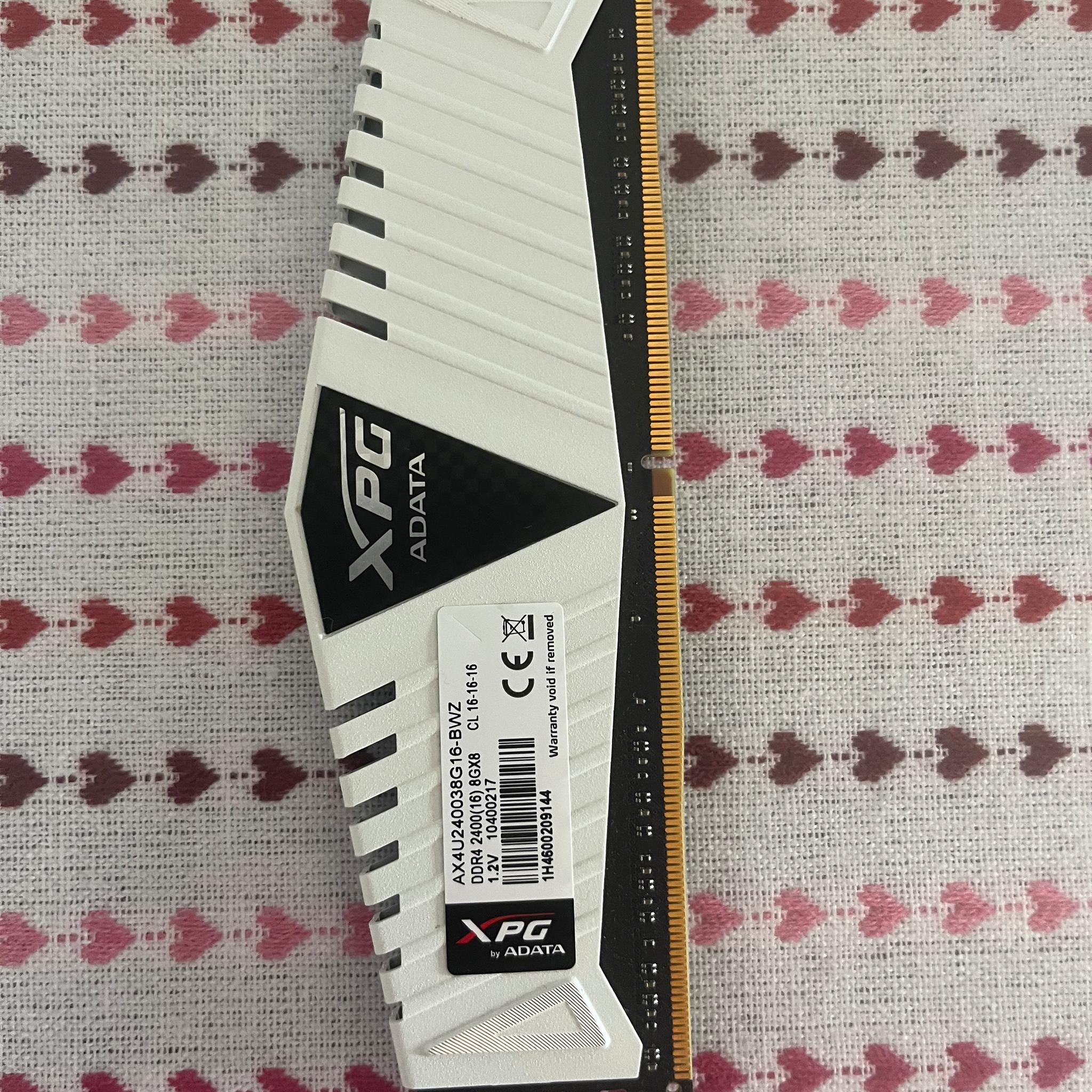 XPG ADATA White 1X8GB 2666MHZ DDR4