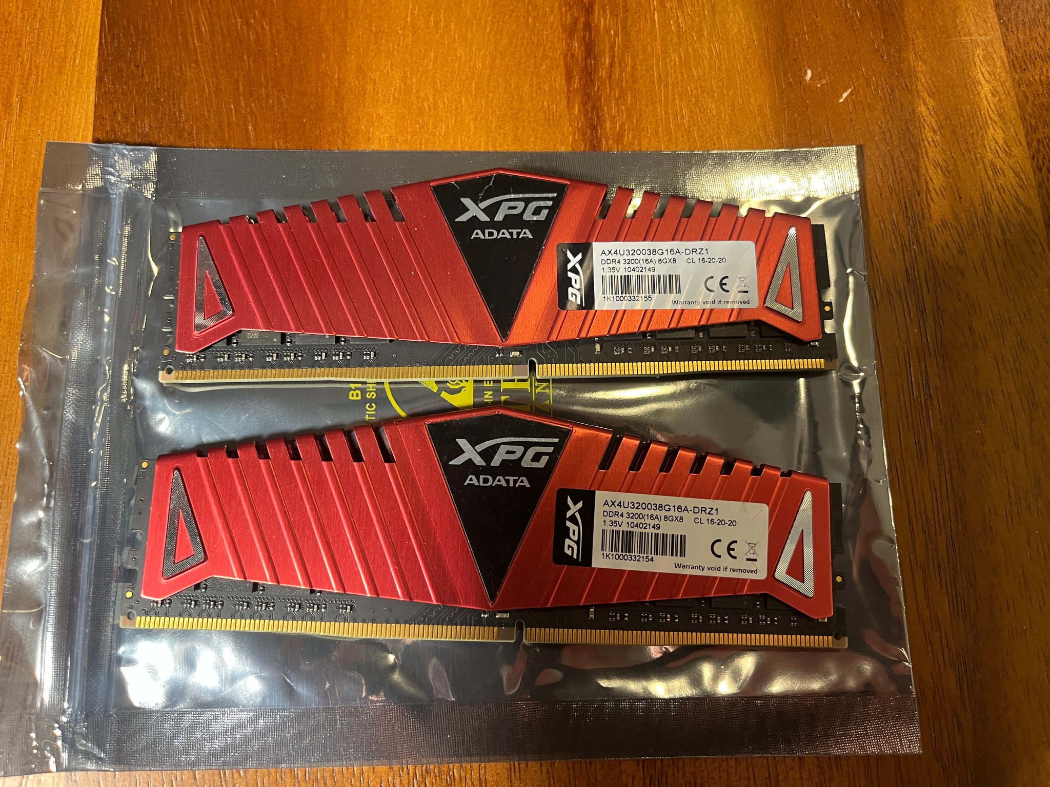ADATA XPG DDR4 3000(16A) 16GB AX4U300038G16A-DRZ1 8GBx2
