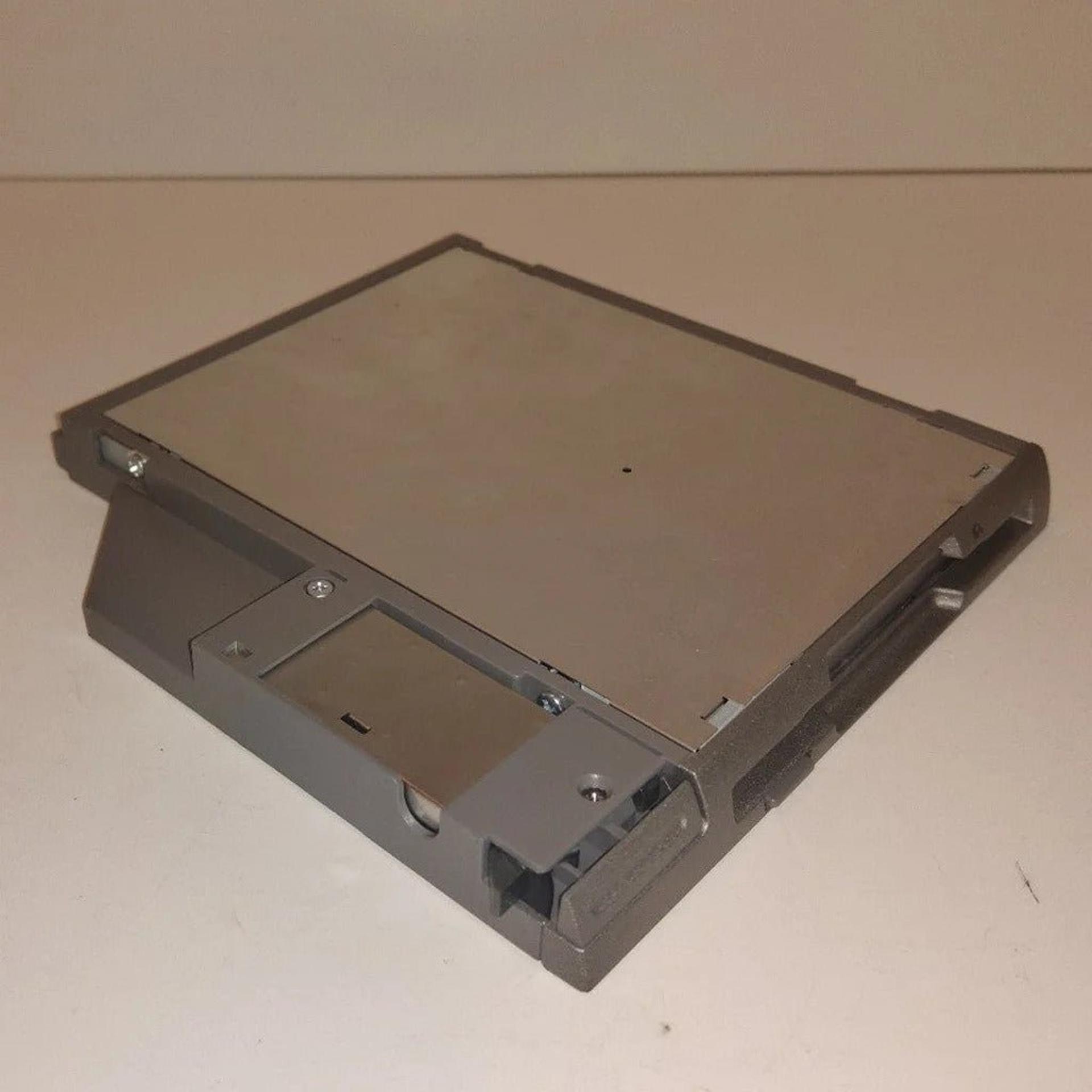 Dell 01R159 3.5" Floppy Drive for Dell Latitude D Series 6Y185-A00 MPF82E-U5