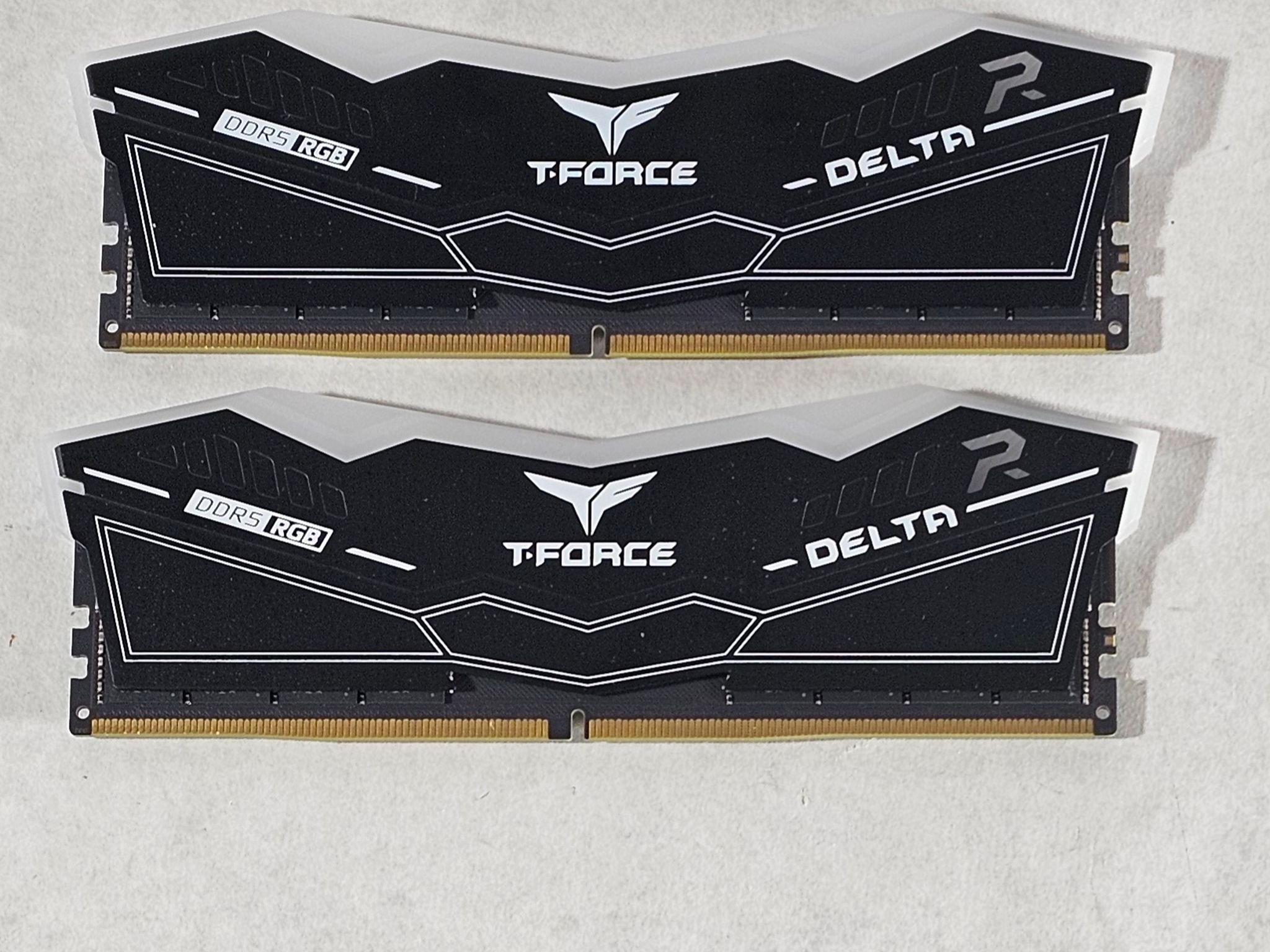 64GB DDR5 (2x32GB) CL38 6000MT/s TeamGroup T-Force Delta RGB