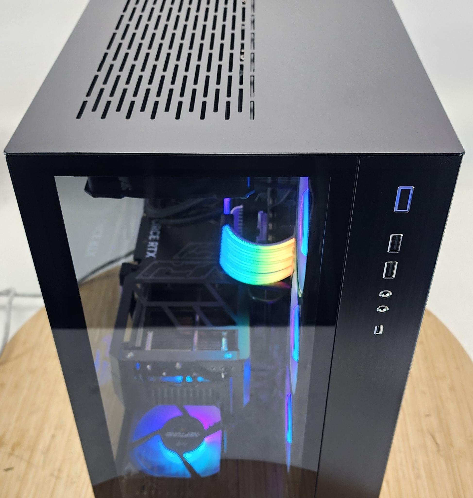 Gaming PC Ryzen 7 7800X3D 32GB RAM 2TB SSD RTX 4080 16GB Windows 11 Computer