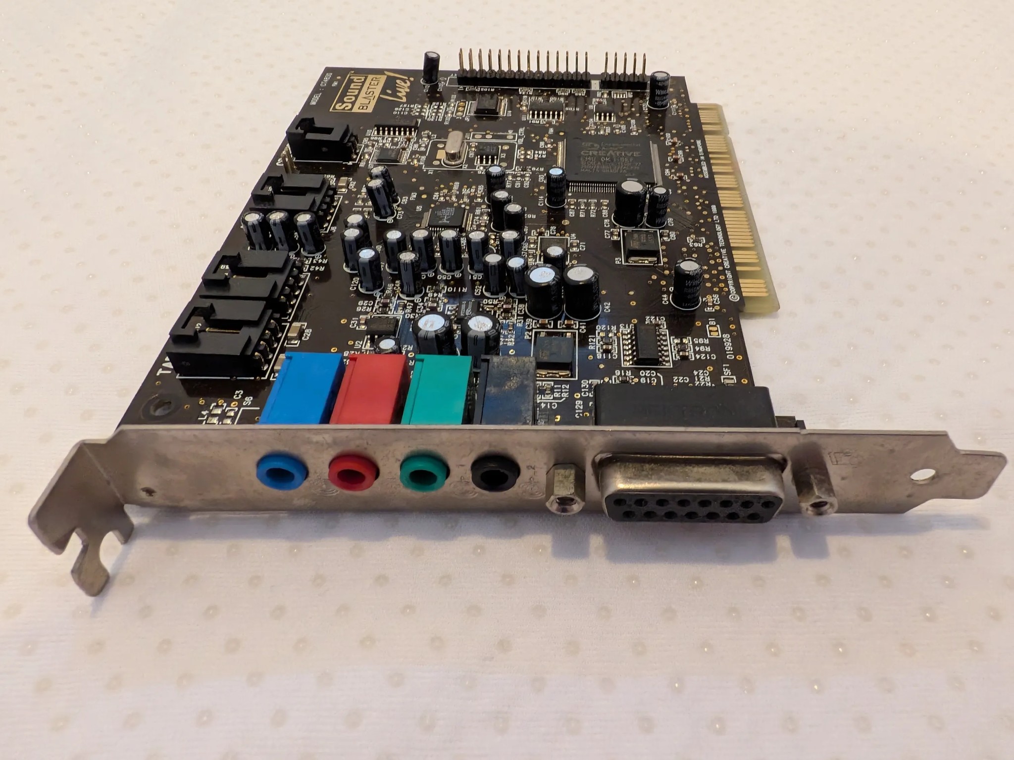 Sound Blaster Live! CT4830 sound card with Live! Drive IR SB0010 front panel