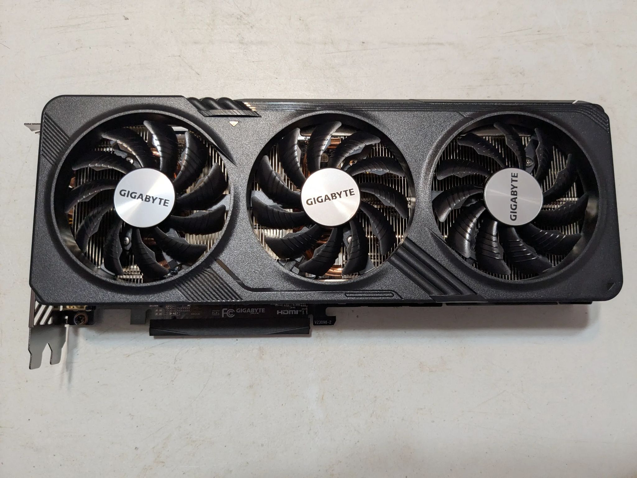 Gigabyte 7600 XT