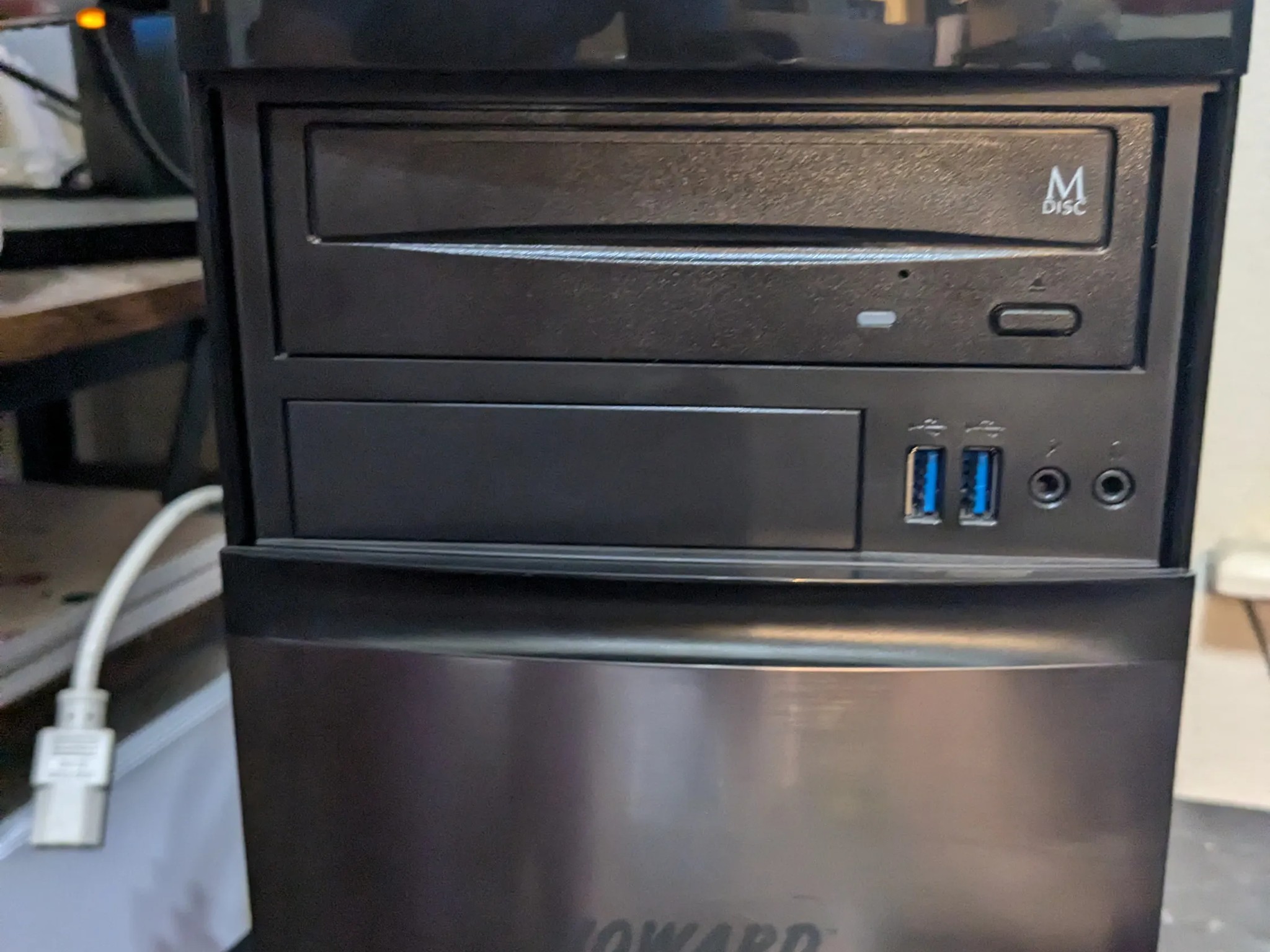 60 FPS Fortnite | 180 Day Warranty | Xeon X3450 (i7-870S), 4GB AMD GPU, 16 RAM, 400 SSD, Win10, WiFi
