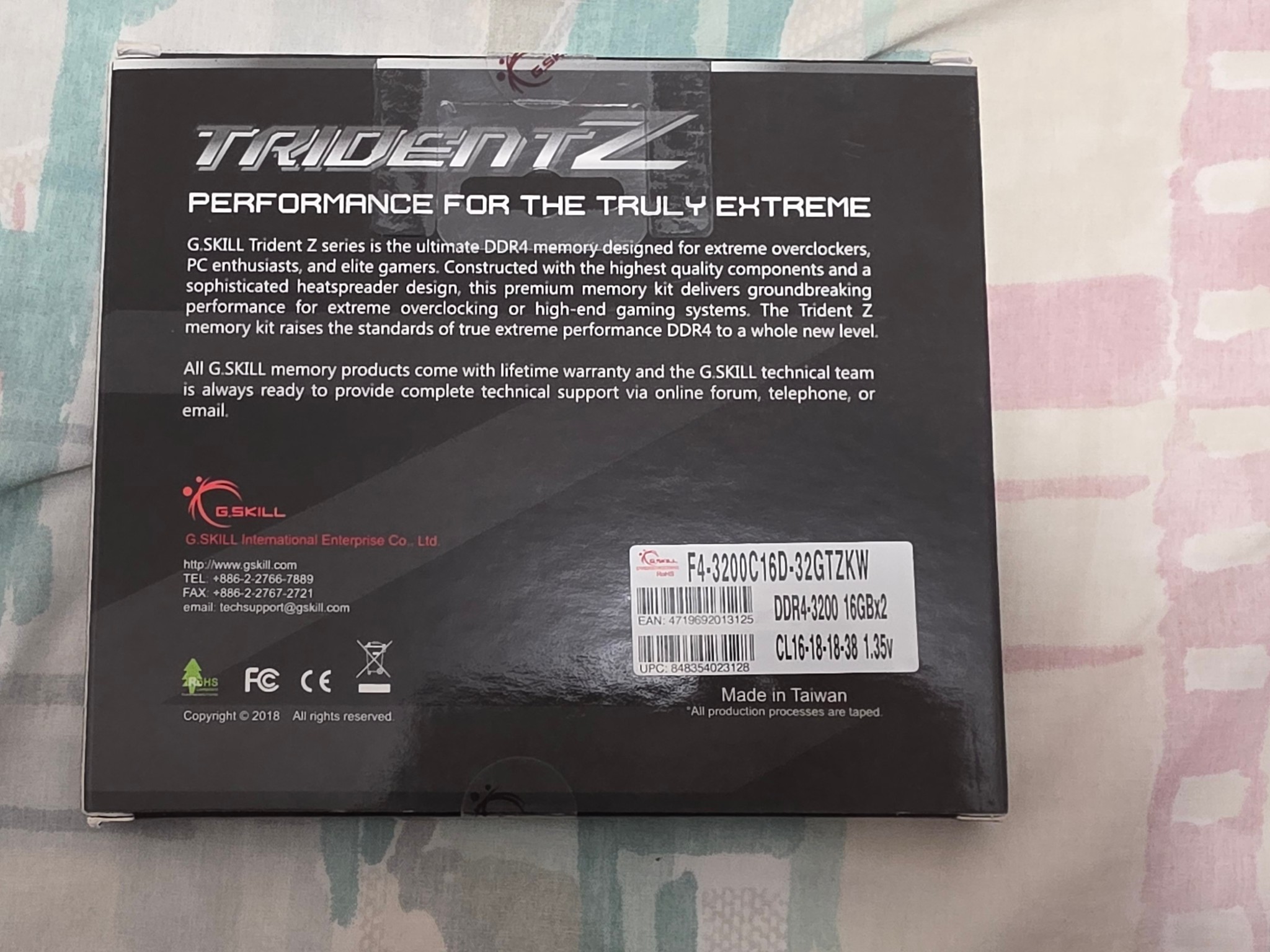 G.Skill Trident Z 32GB(16GBx2) DDR4-3200 CL16-18-18-38 1.35V F4-3200C16D-32GTZKW