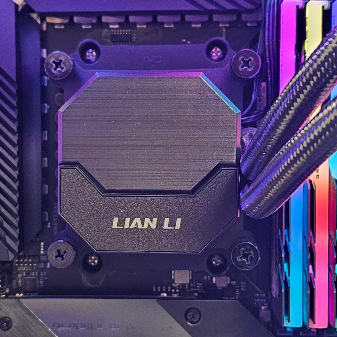 360mm Lian LI AIO RGB CPU Liquid Cooler for AMD AM4 - 2 RGB Controllers included