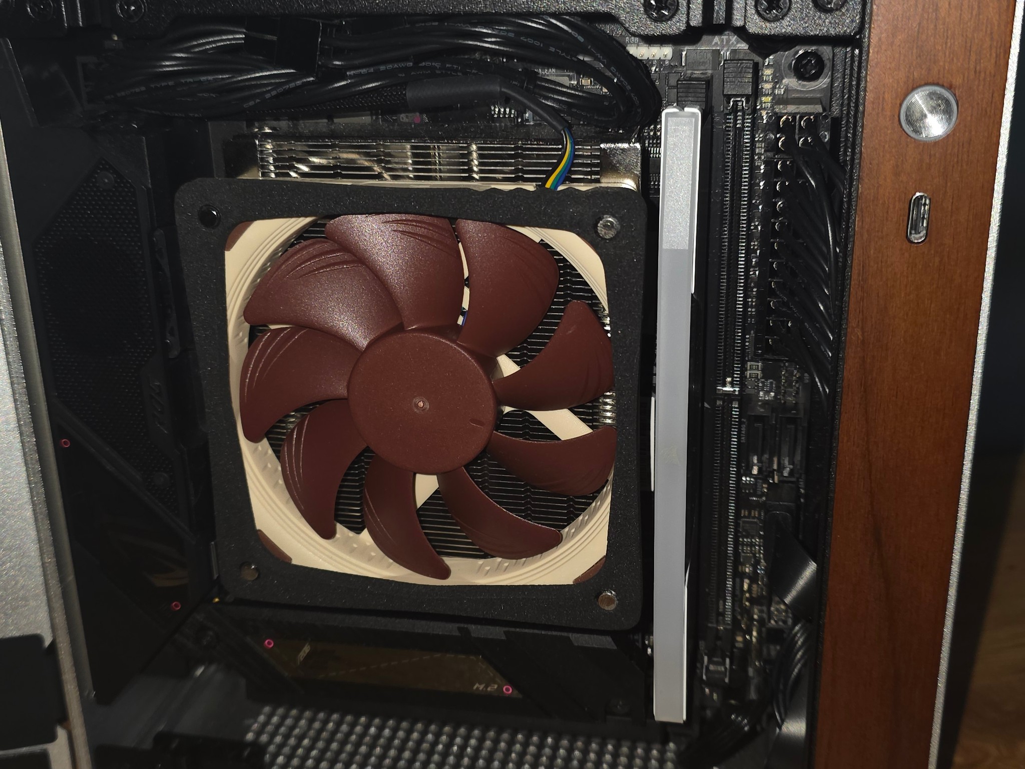 Custom Mini-ITX 4.5L Gaming PC Build
