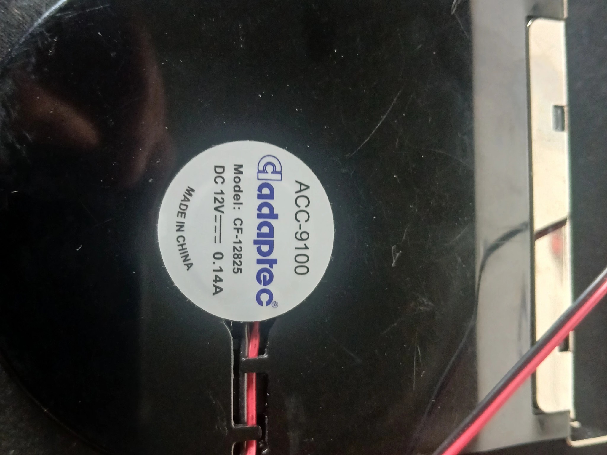 Expansion Slot Rear Exhaust Cooling Fan with LP4 Connector