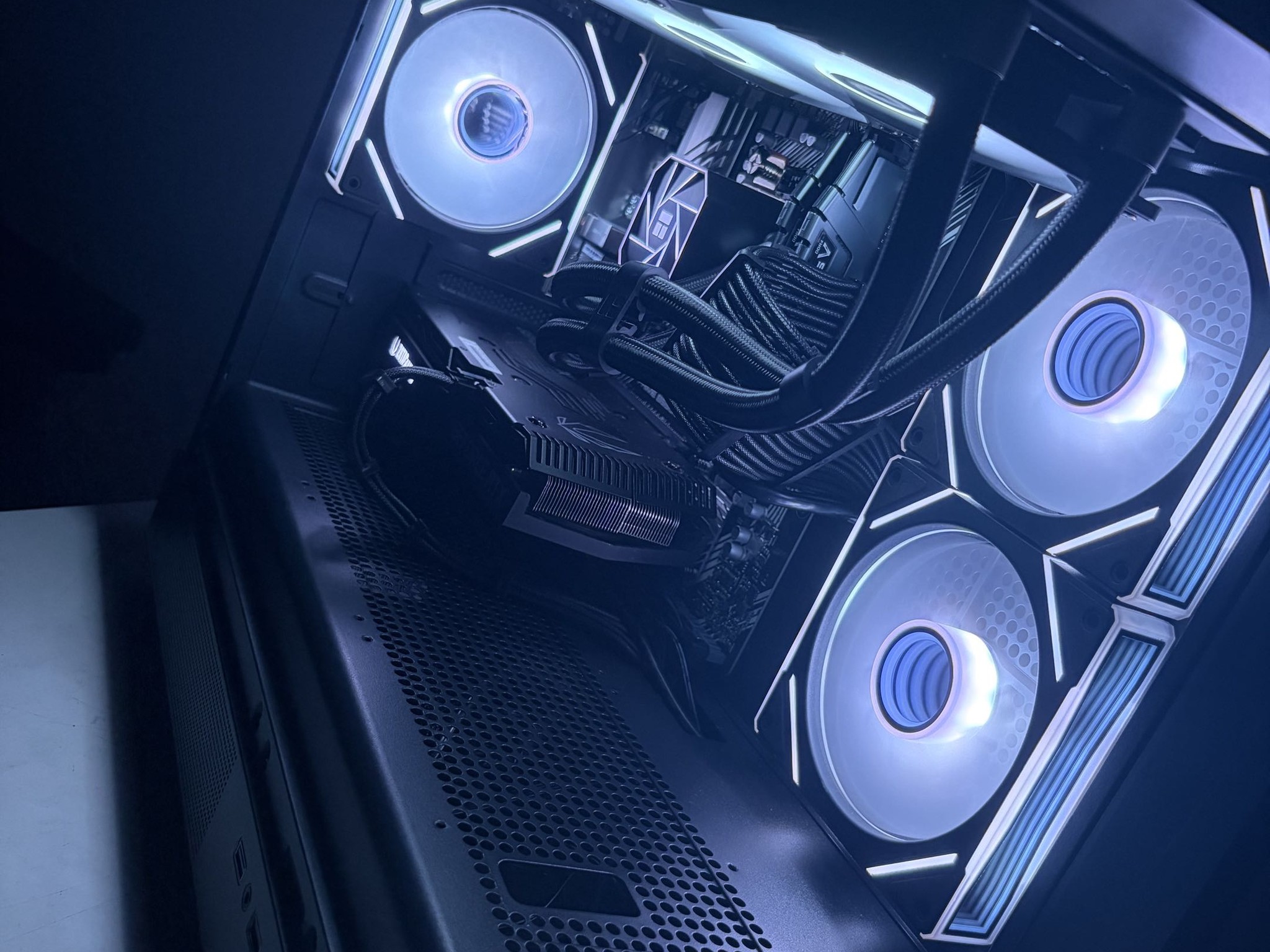 🔥 **RTX 3060 Ti GAMING PC – Ryzen 5 5500 | 16GB DDR4 3000MHz | 1.5TB | WINDOWS 11 READY** 🔥