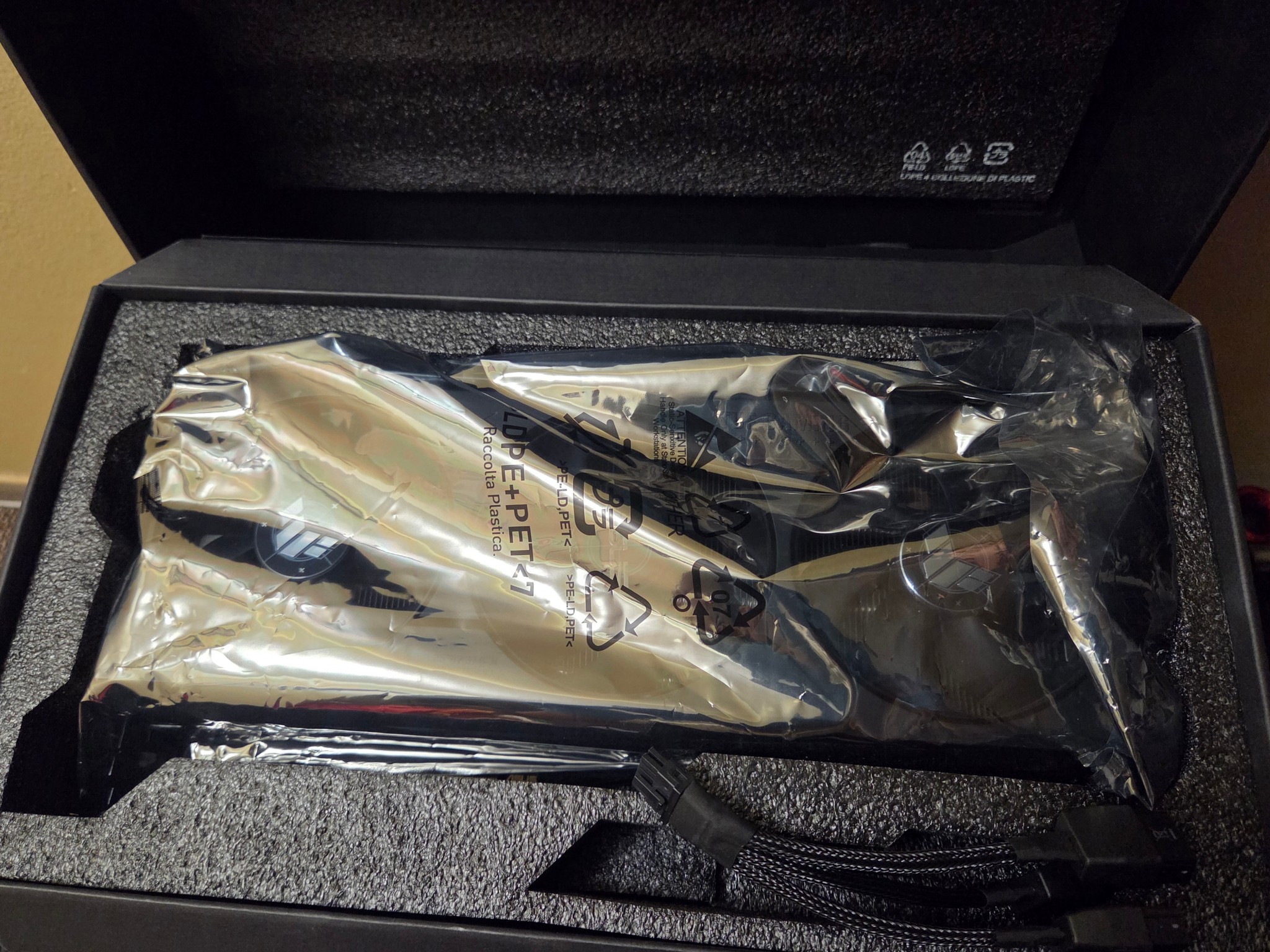 ASUS TUF Gaming GeForce RTX 4080 SUPER