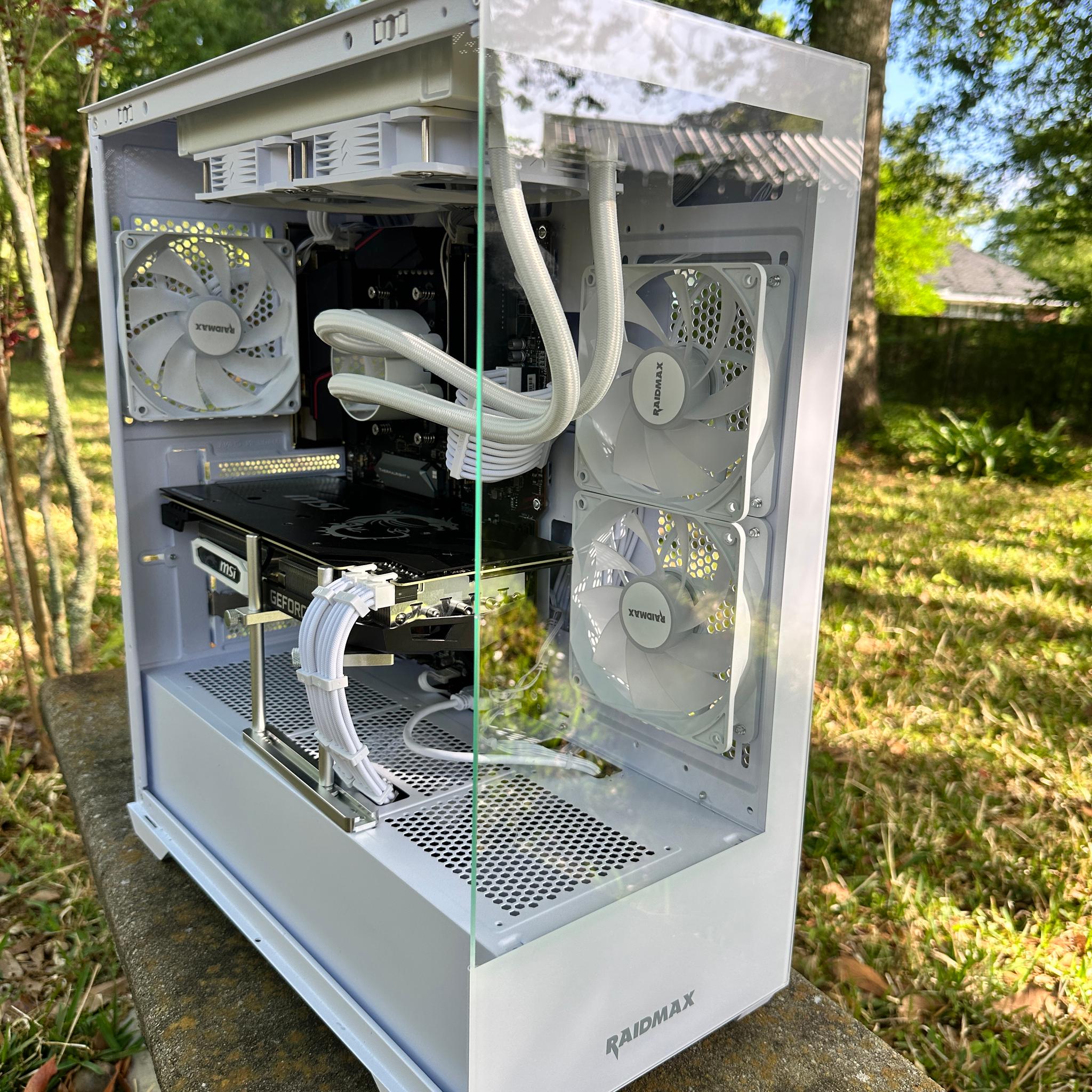 Moon Knight V2 | Ryzen 5 3600 | RTX 2070 8GB | 16GB RAM | 512GB NVME | WiFi