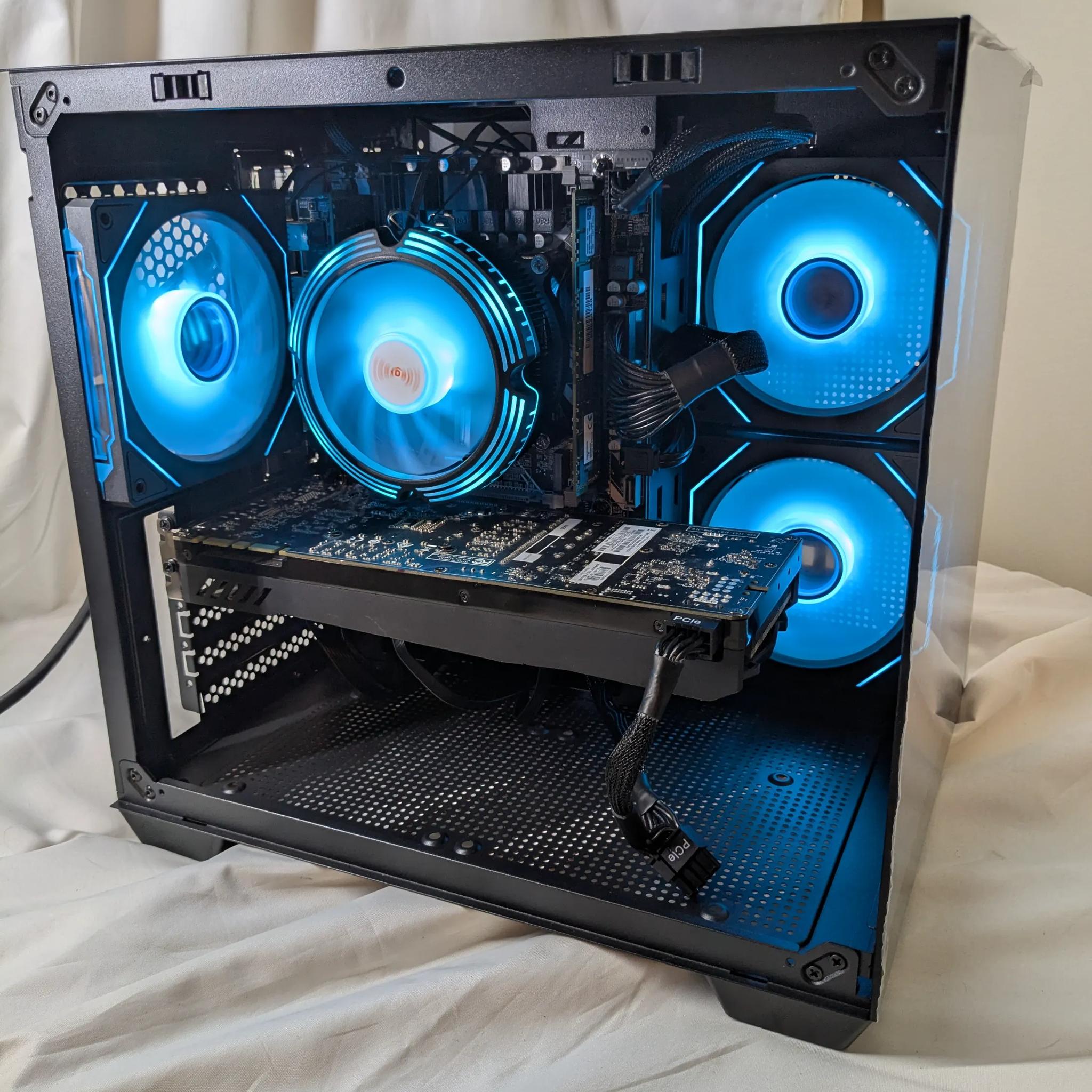 GTX 1080 | 14 cores 28 threads | 32 GB RAM | Windows 11 home