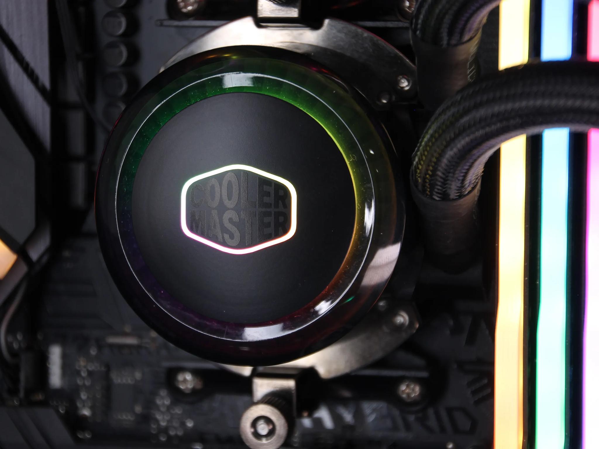 𝙏𝙄𝙏𝘼𝙉 // Ryzen 7 5800X, RTX 3070 // Mid-range Gaming PC