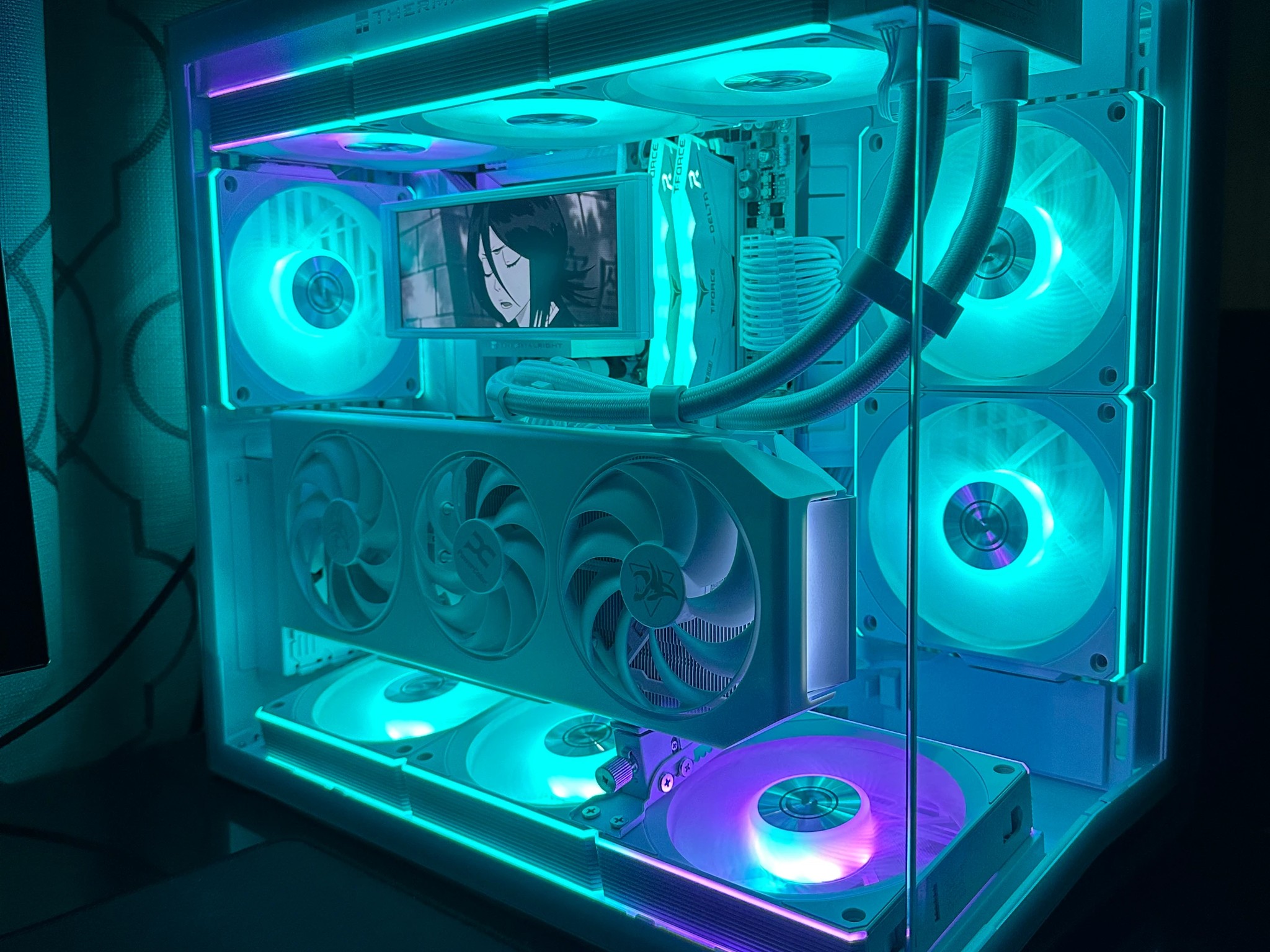 All White Gaming PC | RX 9070 XT | Ryzen 7 9700X