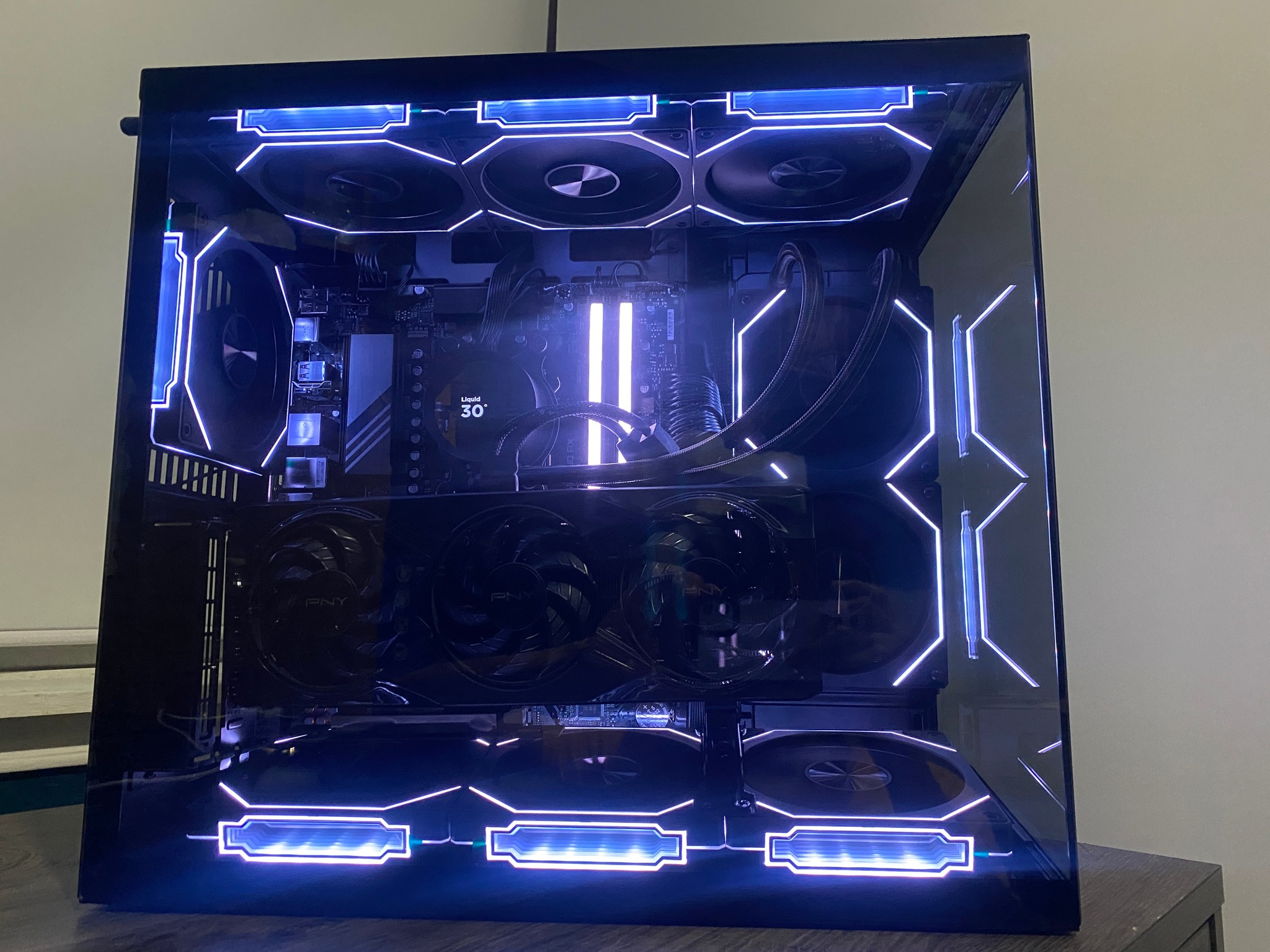 Gaming Pc-RTX 5070| Ryzen 5 9600x | 32gb DDR5 RAM| 1TB SSD