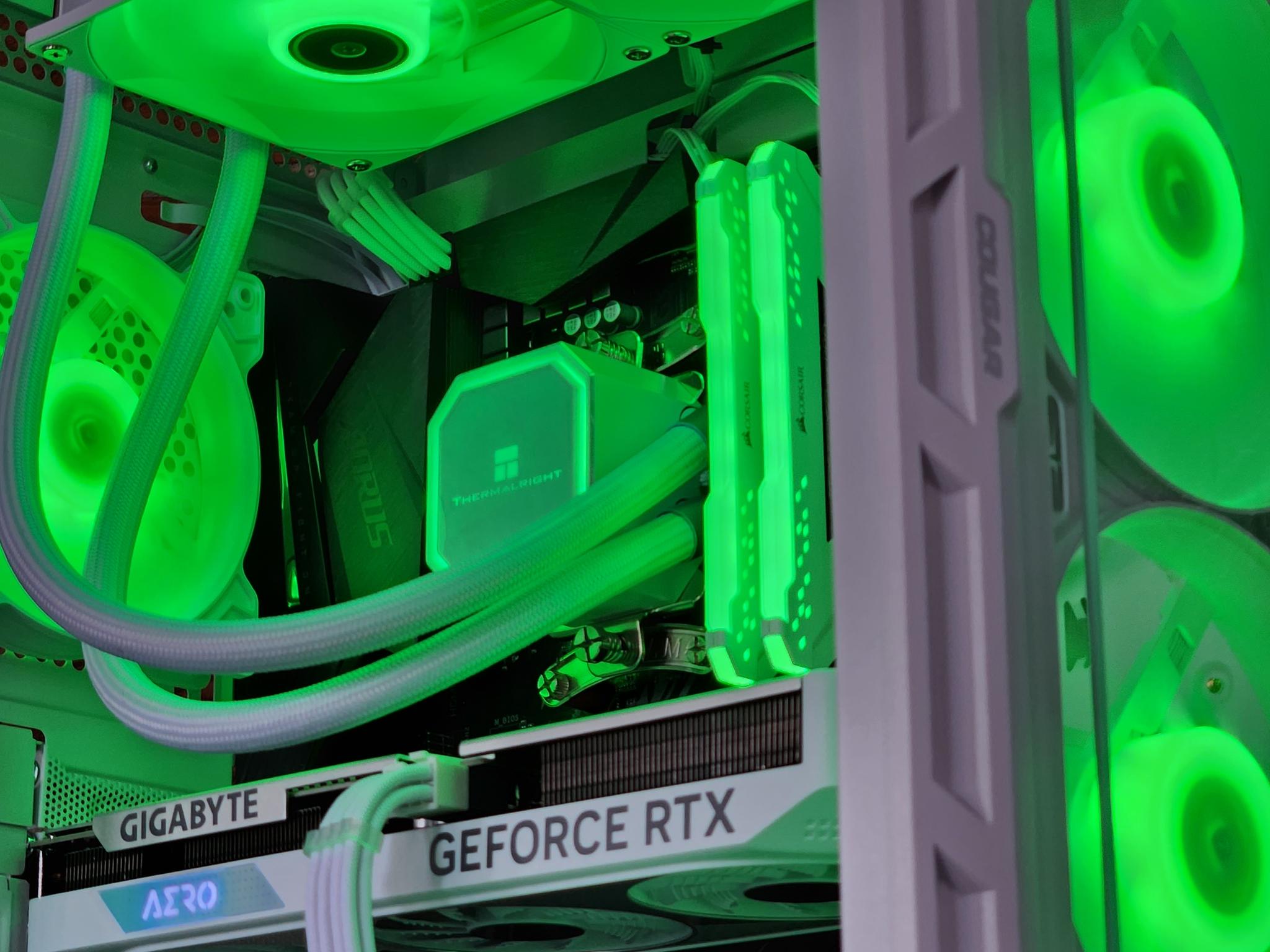 RTX 4060 // RYZEN 5 5500 // 240mm AIO // 16GB RAM // 1TB SSD