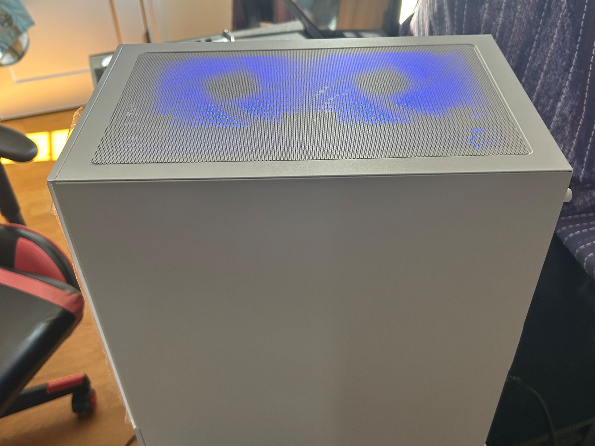 Entry level 1080p gaming PC / Gtx 1660 Super / Ryzen 5 2600x / 16gb DDR4 Ram / 1tb nvme ssd Storage