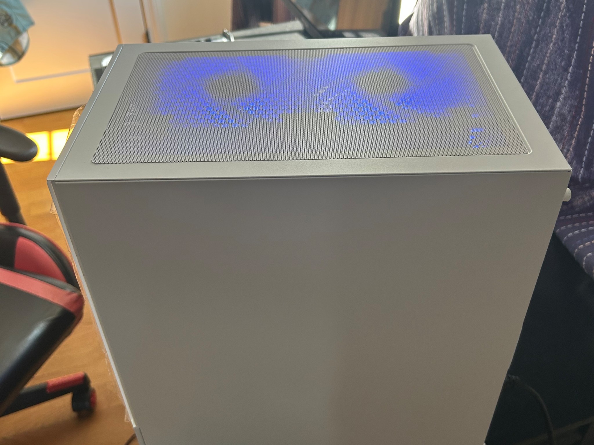 Entry level 1080p gaming PC / Gtx 1660 Super / Ryzen 5 2600x / 16gb DDR4 Ram / 1tb nvme ssd Storage