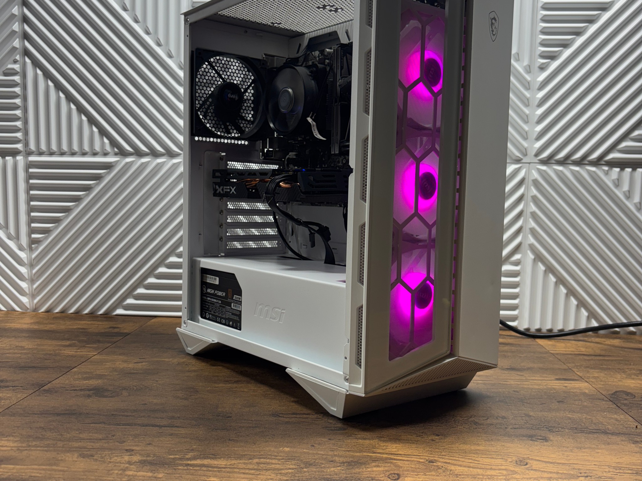 White RGB Gaming PC | Ryzen 7 2700X | RX 580 8GB | 16GB RAM | 2.24TB Storage SSD + HDD