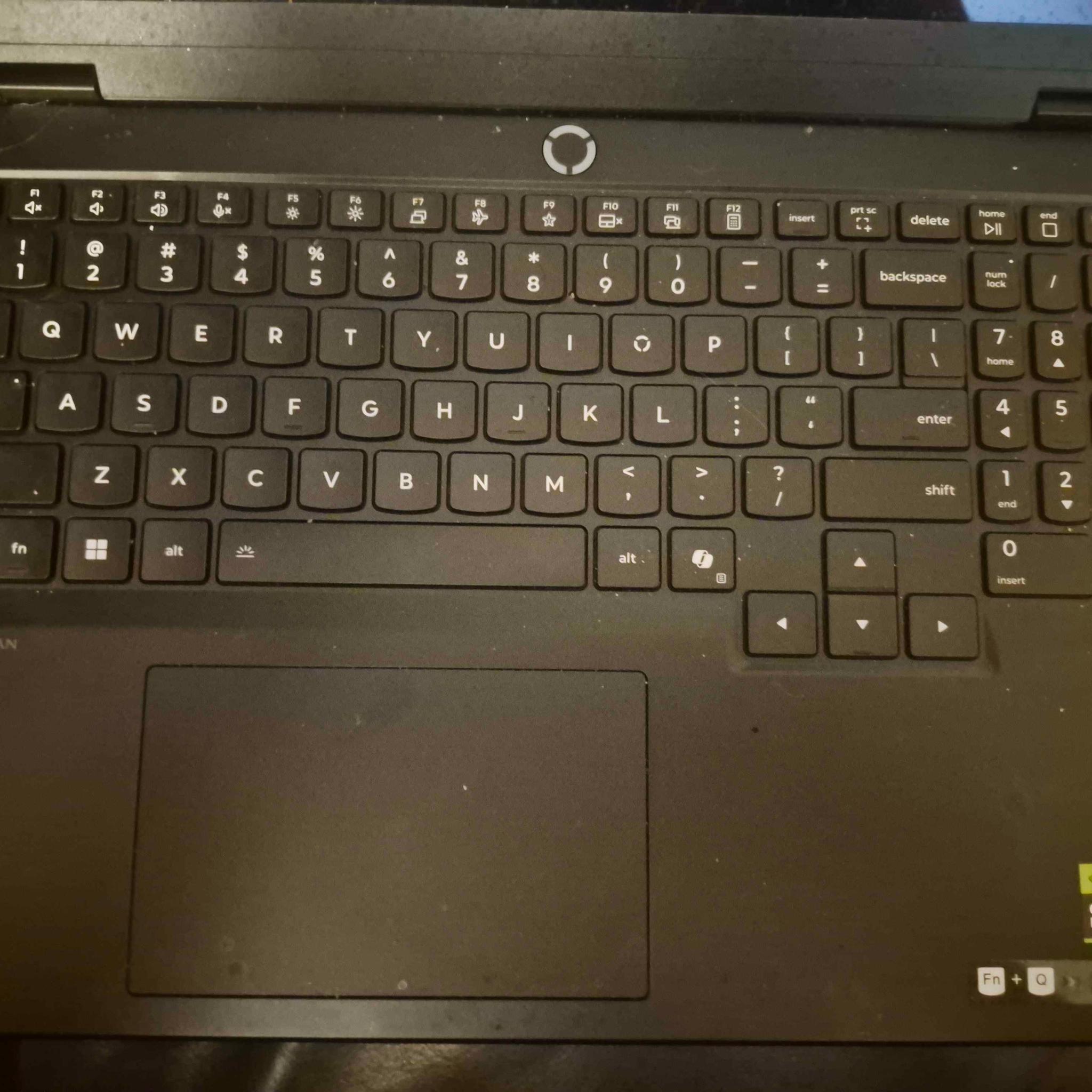 Lenovo Legion 5    Ryzen 7 260 (8C16T) RTX 5060 32gb DDR5