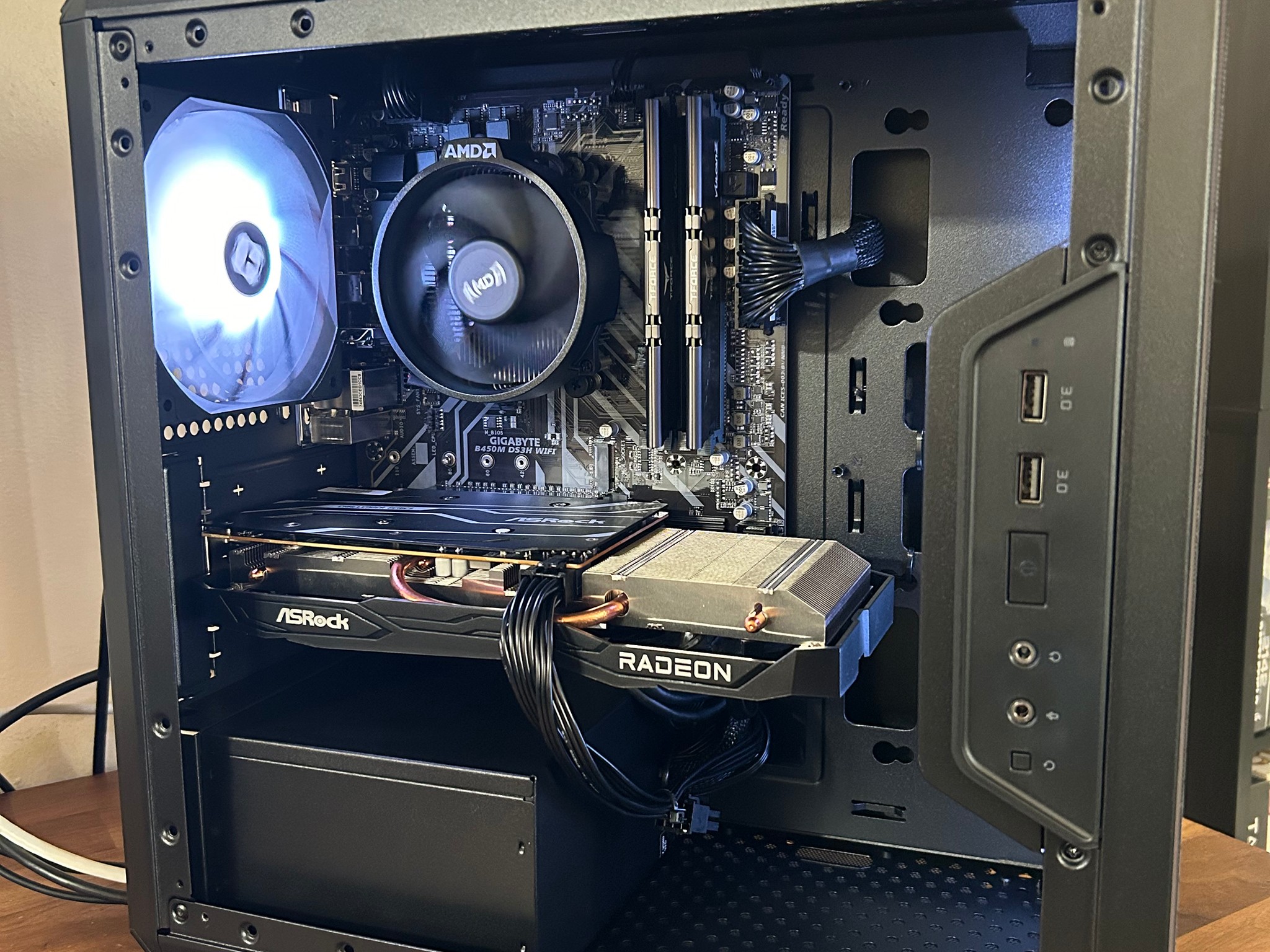 **WEEKEND SALE** RX 6600 | Ryzen 5 4500 | 16GB DDR4 | WI-FI | The Entry Level Beast V41
