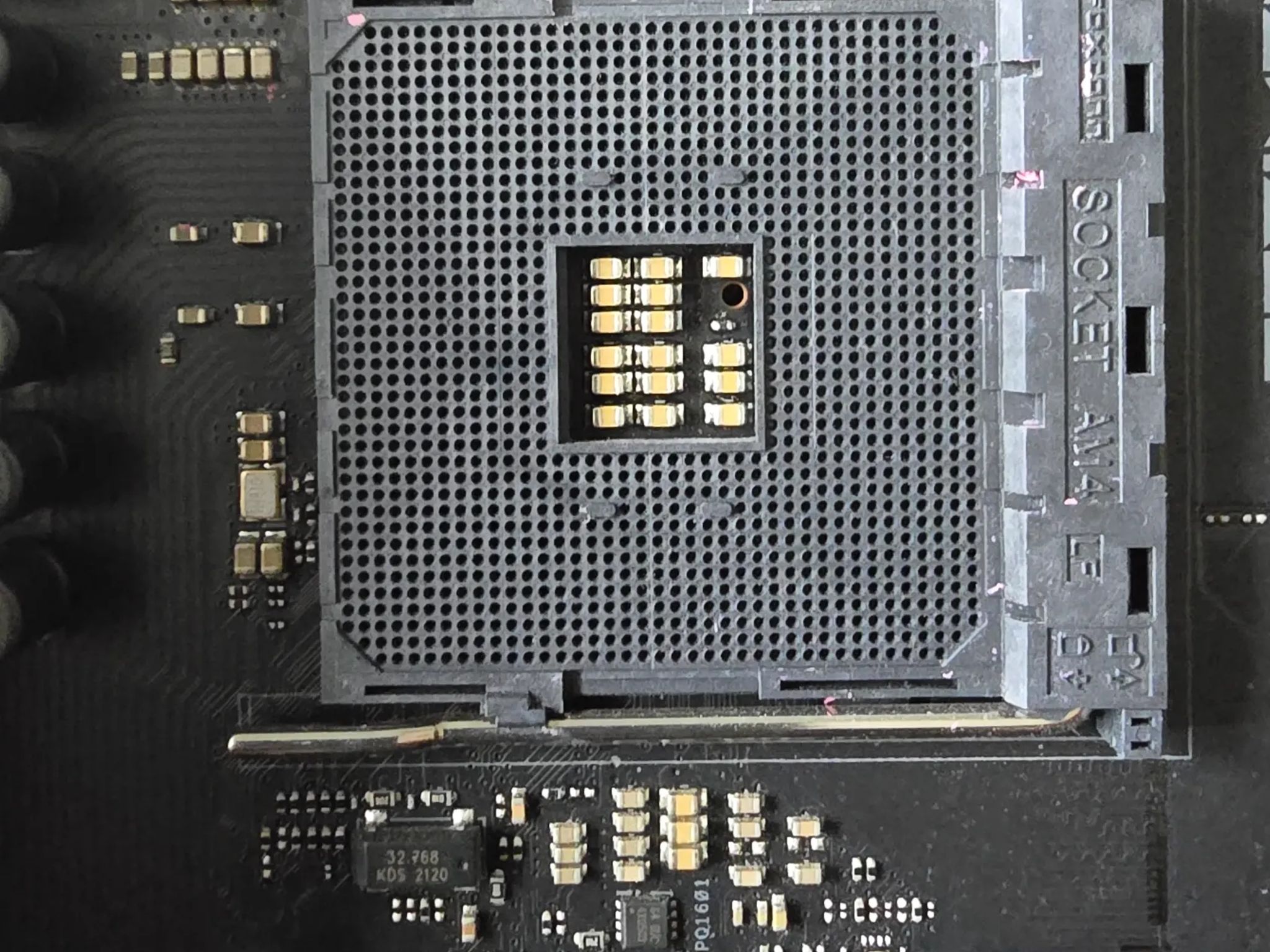 Asus Crosshair VIII Dark Hero X570
