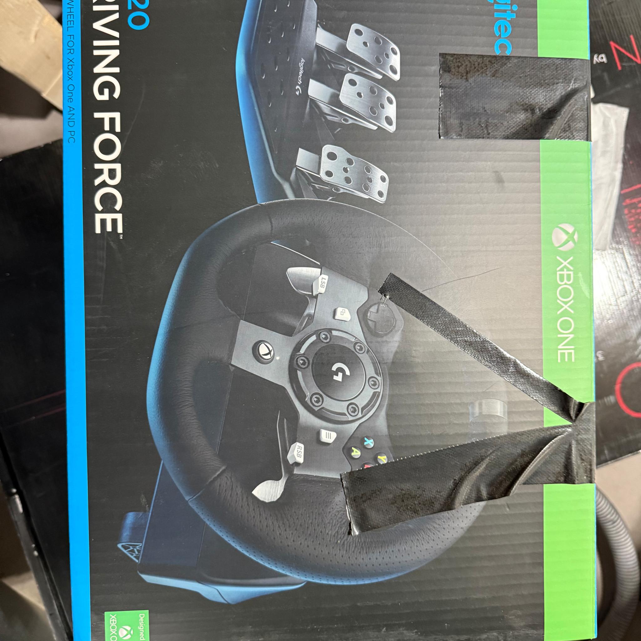 Logitech G920 force feedback wheel / pedal combo