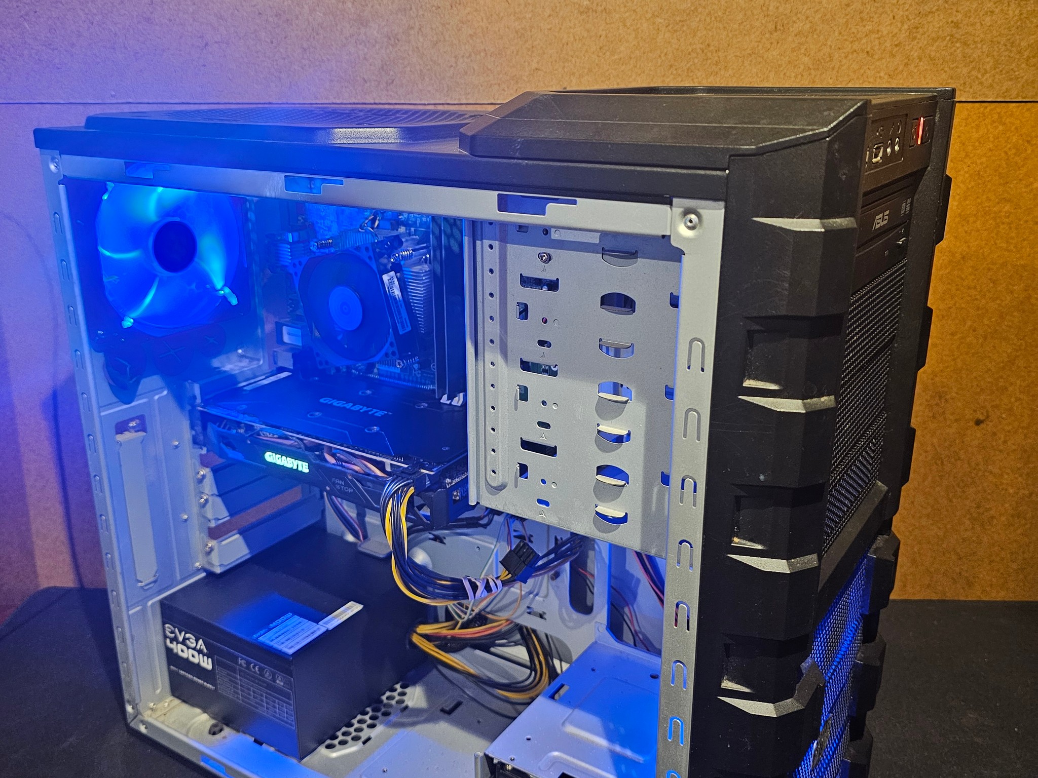 Gaming Computer Xeon E3 1241 v3 - RX 570 - 8GB