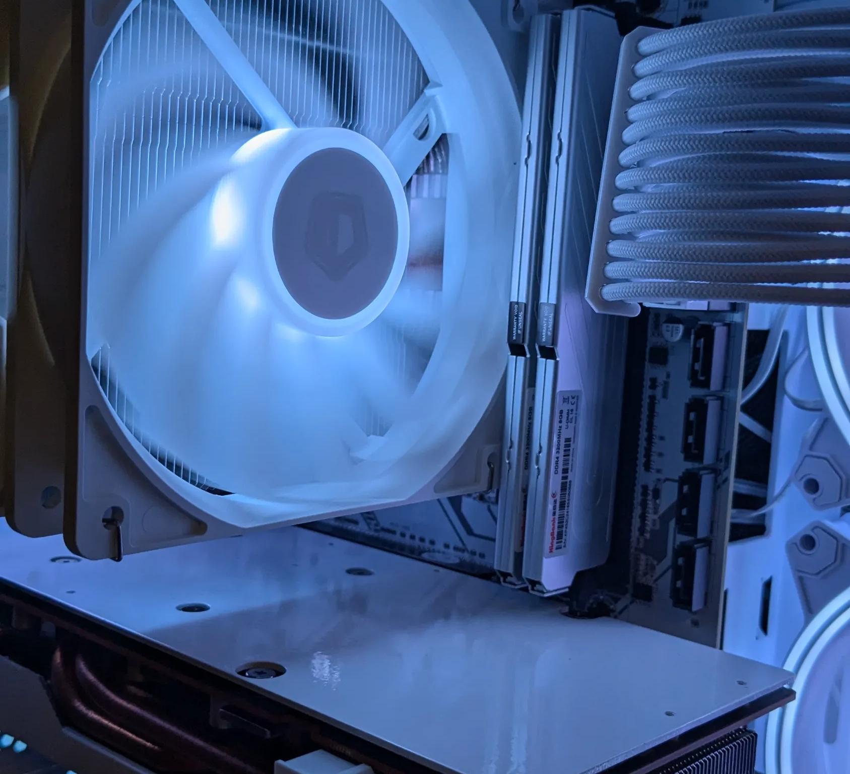 🔥RX 5700XT, Ryzen 5 3600, 16 GB RAM, 1 TB Storage