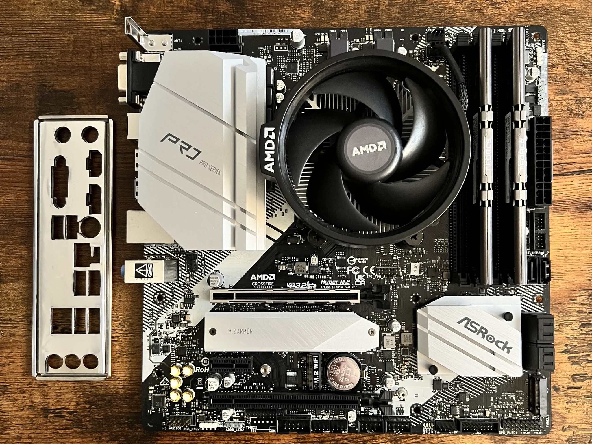 AMD Ryzen 5 5600X | ASRock B550M Pro4 | TeamGroup 32GB DDR4 3200MHz