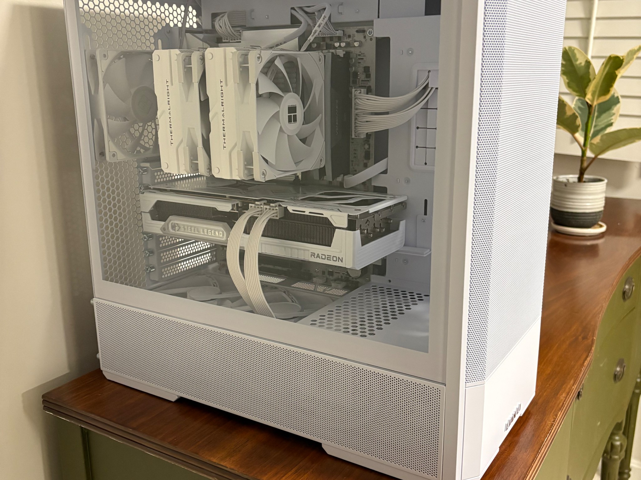 Radeon 9070XT | Ryzen 7 7700X | 32GB DDR5 | 1TB SSD | 850W Gold PSU | ARGB Fans | Lancool 207