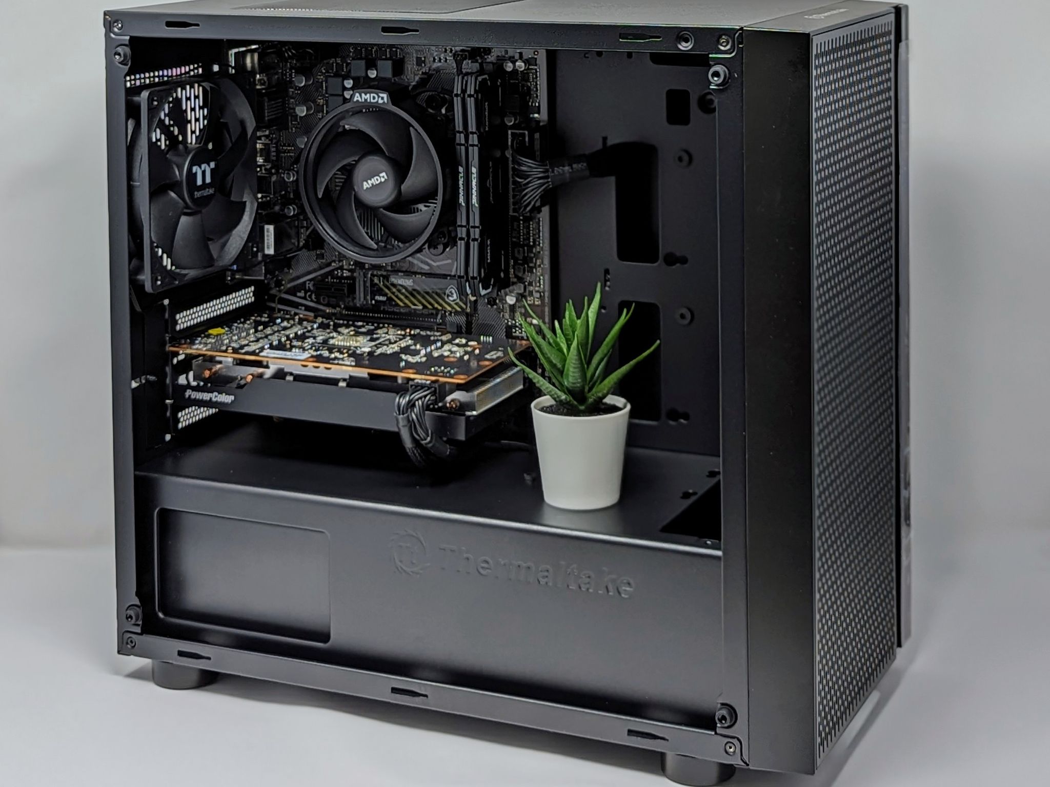 Stealth AM4 | No RGB | RX 6600 | Ryzen 5 3600 | 16gb RAM | MSI M461 1TB Gen 4 NVMe SSD